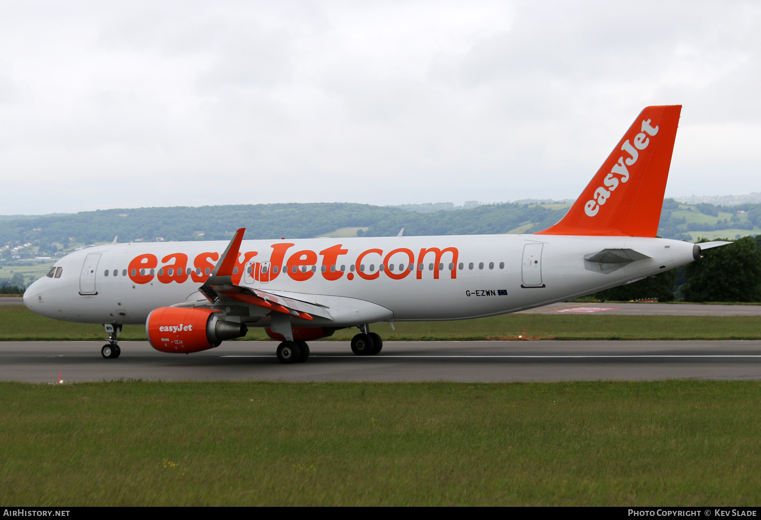 Aircraft Photo of G-EZWN | Airbus A320-214 | EasyJet | AirHistory.net #449732