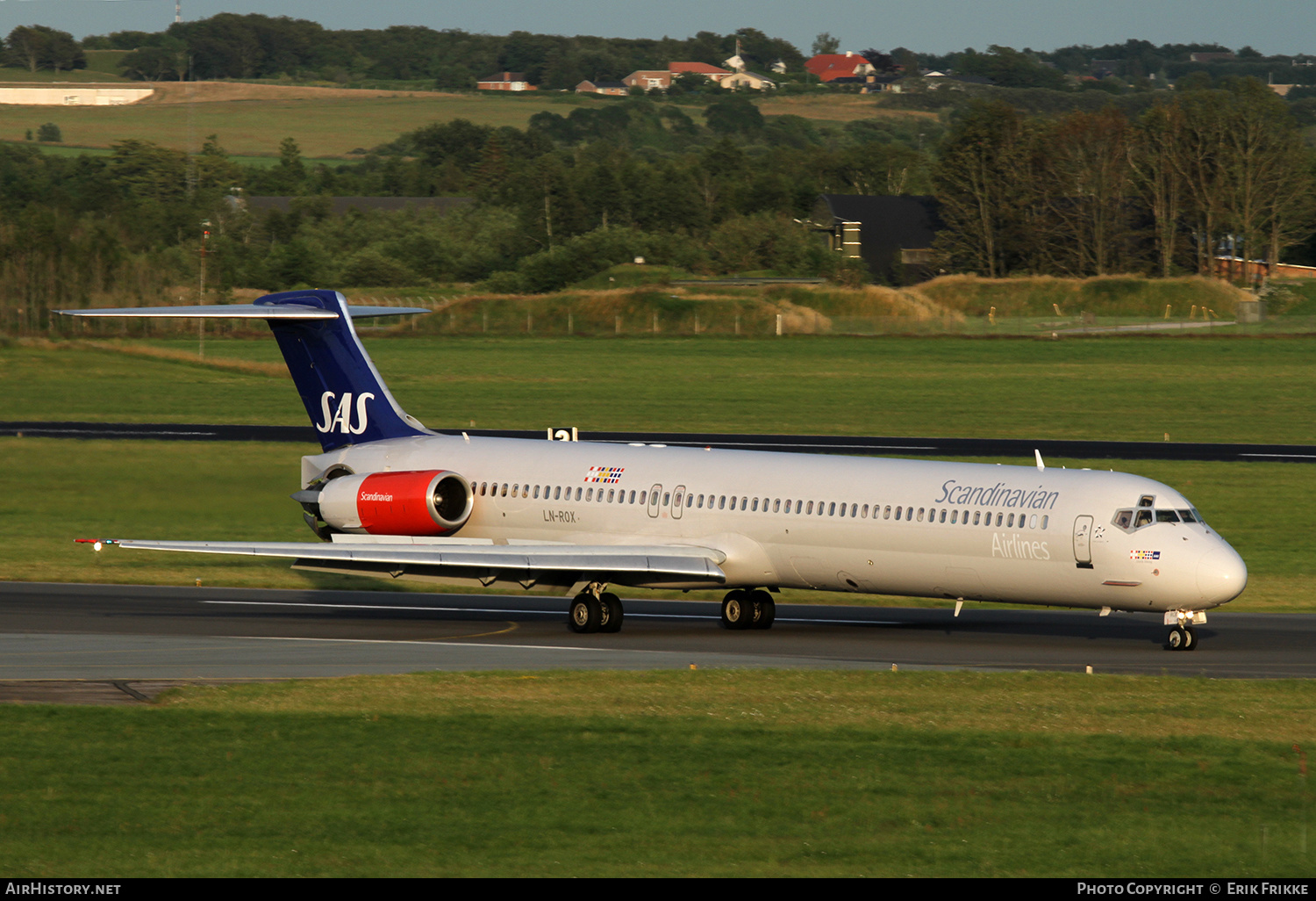 Aircraft Photo of LN-ROX | McDonnell Douglas MD-82 (DC-9-82) | Scandinavian Airlines - SAS | AirHistory.net #449807