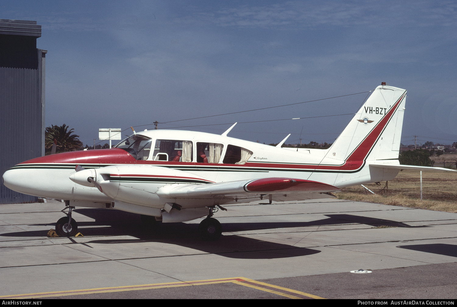 Aircraft Photo of VH-BZT | Piper PA-23-250 Aztec D | Missionary Aviation Fellowship - MAF | AirHistory.net #449839