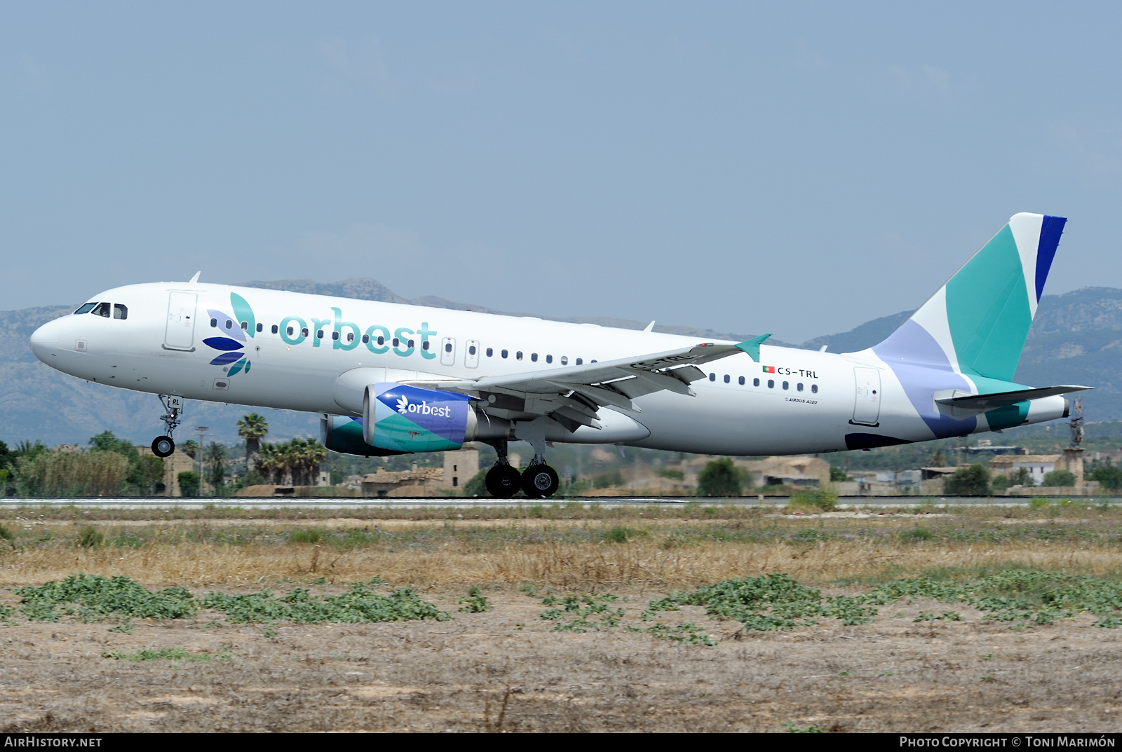 Aircraft Photo of CS-TRL | Airbus A320-214 | Orbest | AirHistory.net #449874