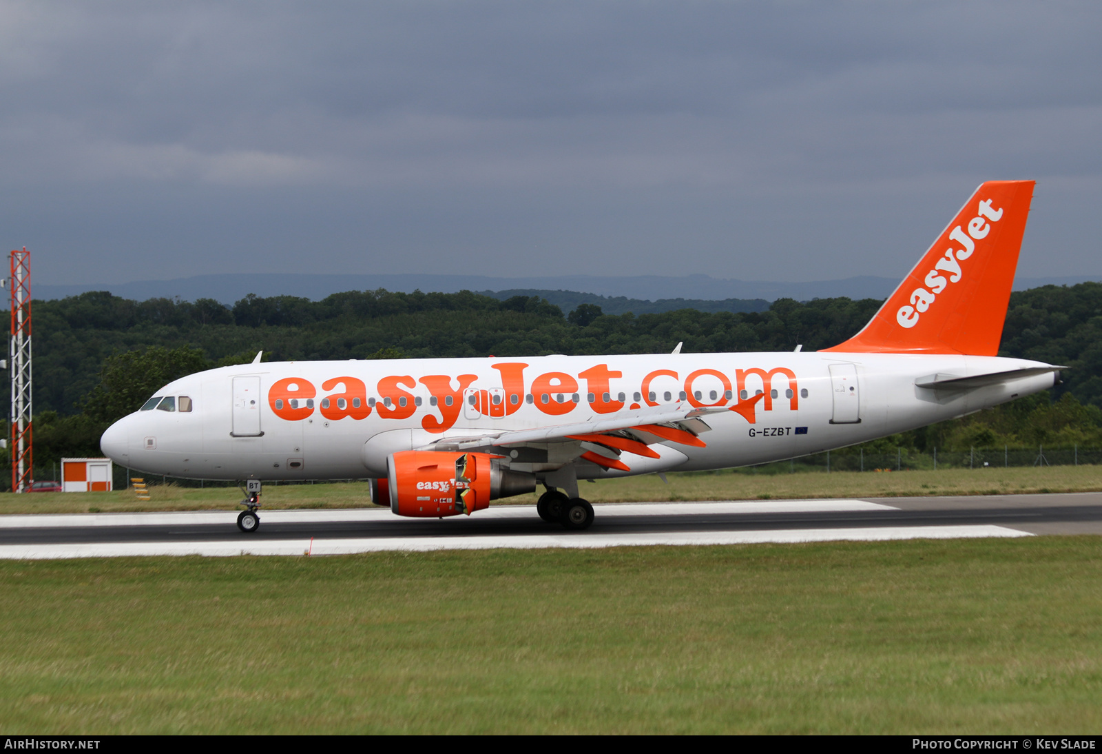 Aircraft Photo of G-EZBT | Airbus A319-111 | EasyJet | AirHistory.net #449880