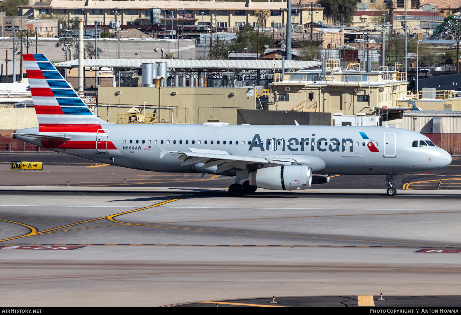 Aircraft Photo of N664AW | Airbus A320-232 | American Airlines | AirHistory.net #449966