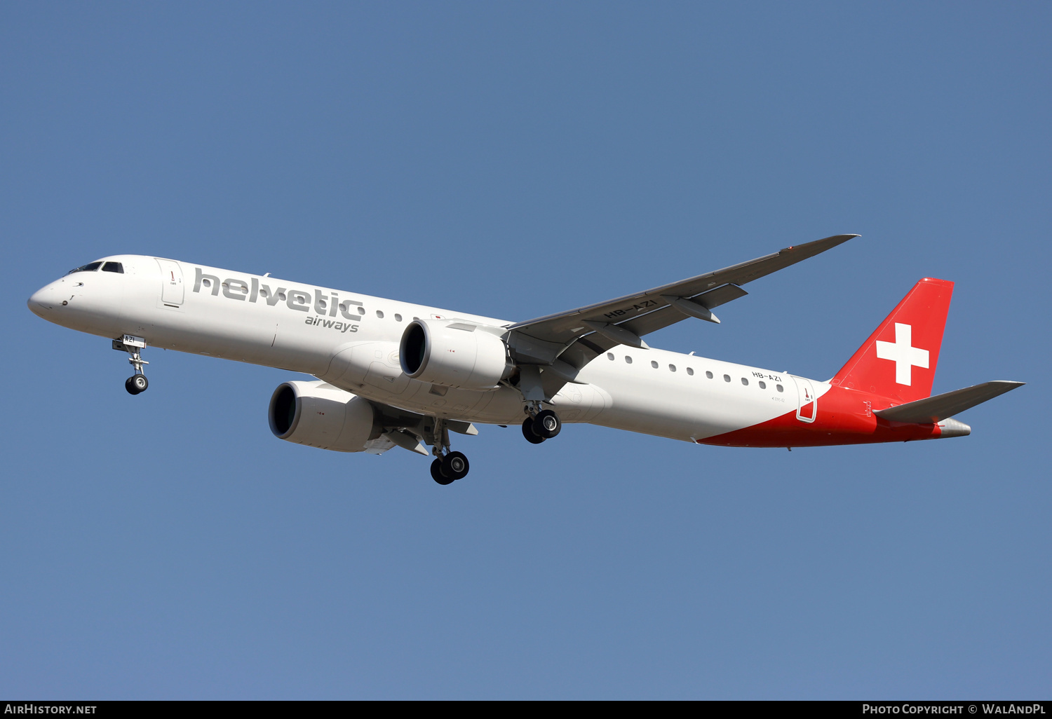 Aircraft Photo of HB-AZI | Embraer 195-E2 (ERJ-190-400) | Helvetic Airways | AirHistory.net #450014