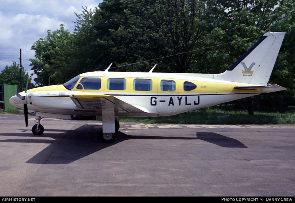 Aircraft Photo of G-AYLJ | Piper PA-31-310 Navajo | Vickers | AirHistory.net #450052