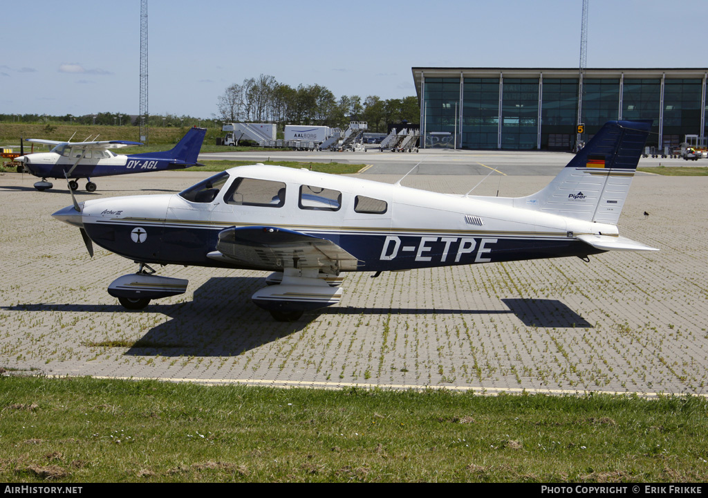 Aircraft Photo of D-ETPE | Piper PA-28-181 Archer III | AirHistory.net #450075