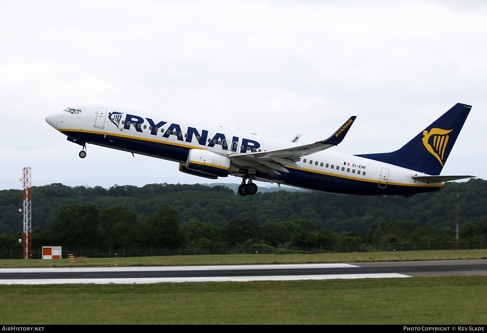 Aircraft Photo of EI-EMF | Boeing 737-8AS | Ryanair | AirHistory.net #450100