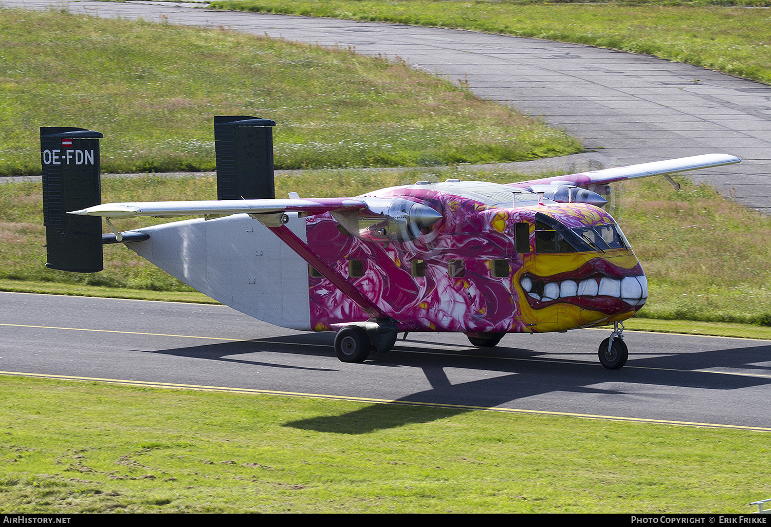 Aircraft Photo of OE-FDN | Short SC.7 Skyvan 3M-400 | Pink Aviation Services | AirHistory.net #450108