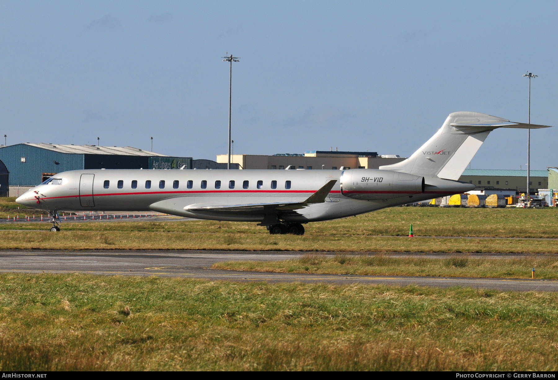 Aircraft Photo of 9H-VID | Bombardier Global 7500 (BD-700-2A12) | VistaJet | AirHistory.net #450229