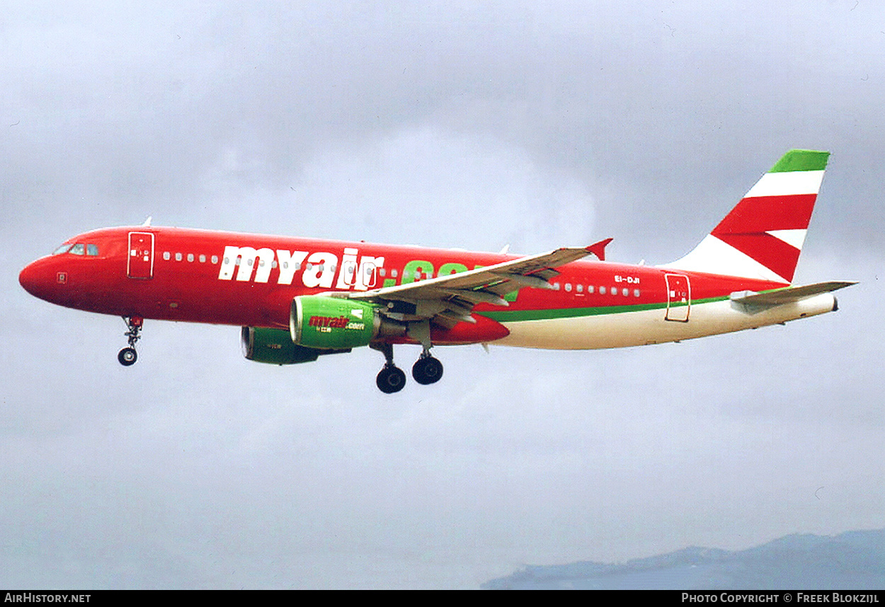 Aircraft Photo of EI-DJI | Airbus A320-214 | Myair | AirHistory.net #450268