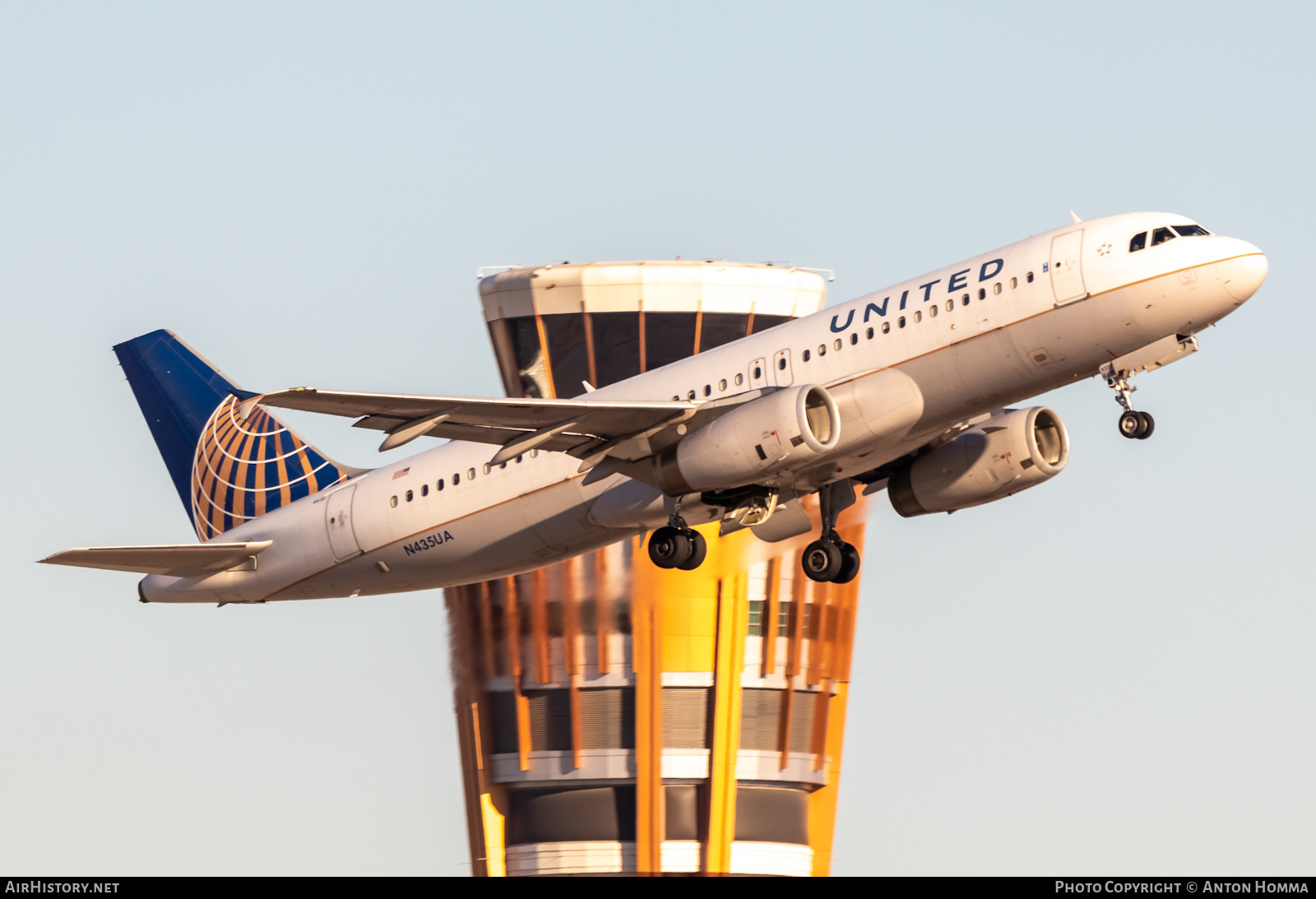 Aircraft Photo of N435UA | Airbus A320-232 | United Airlines | AirHistory.net #450311
