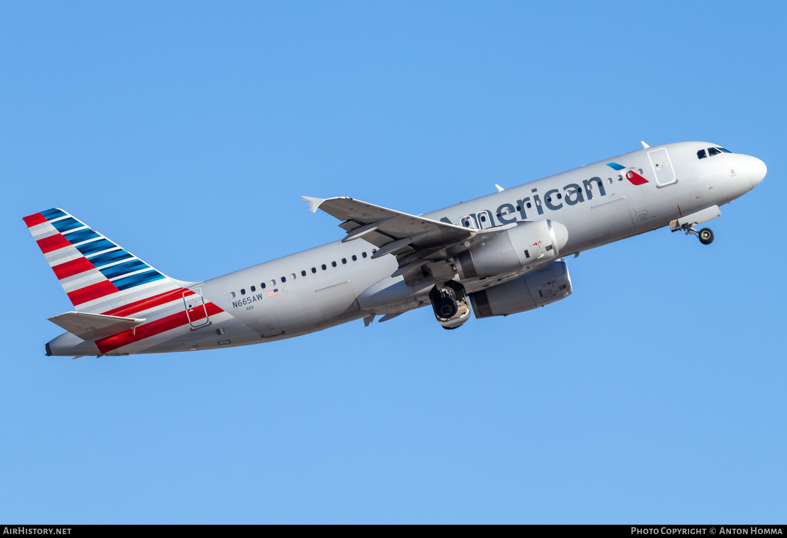 Aircraft Photo of N665AW | Airbus A320-232 | American Airlines | AirHistory.net #450358