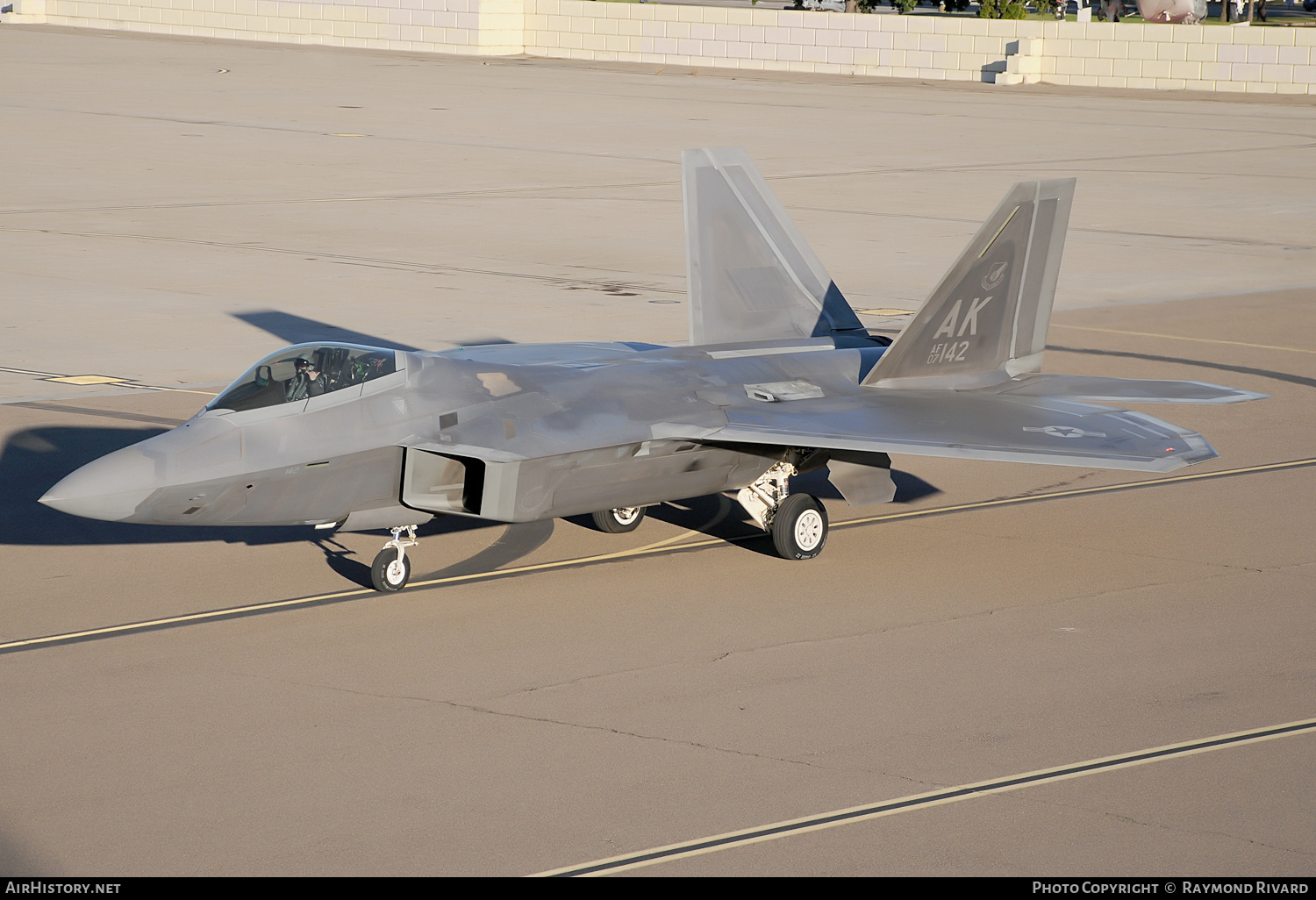 Aircraft Photo of 07-4142 | Lockheed Martin F-22A Raptor | USA - Air Force | AirHistory.net #450366