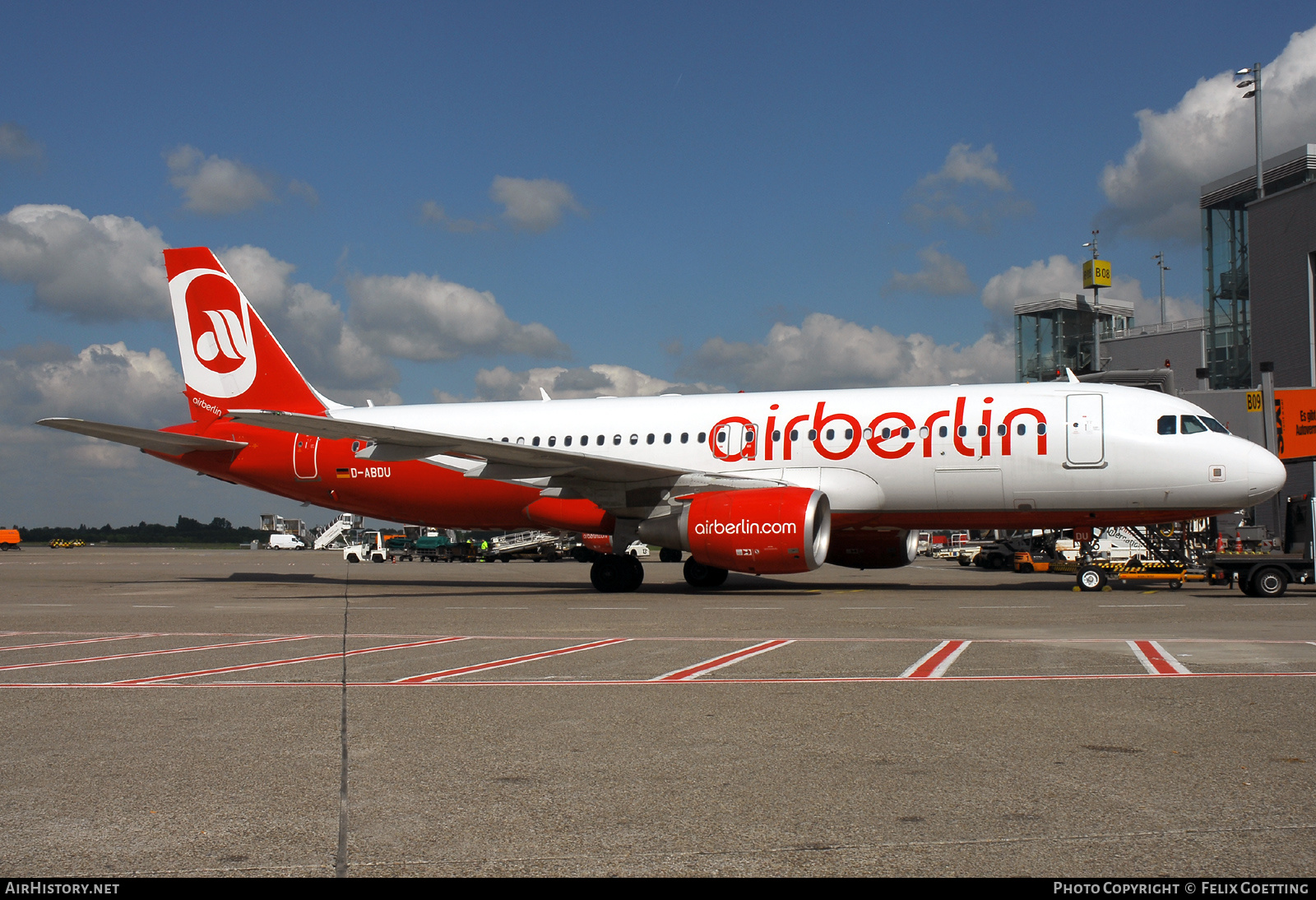 Aircraft Photo of D-ABDU | Airbus A320-214 | Air Berlin | AirHistory.net #450453