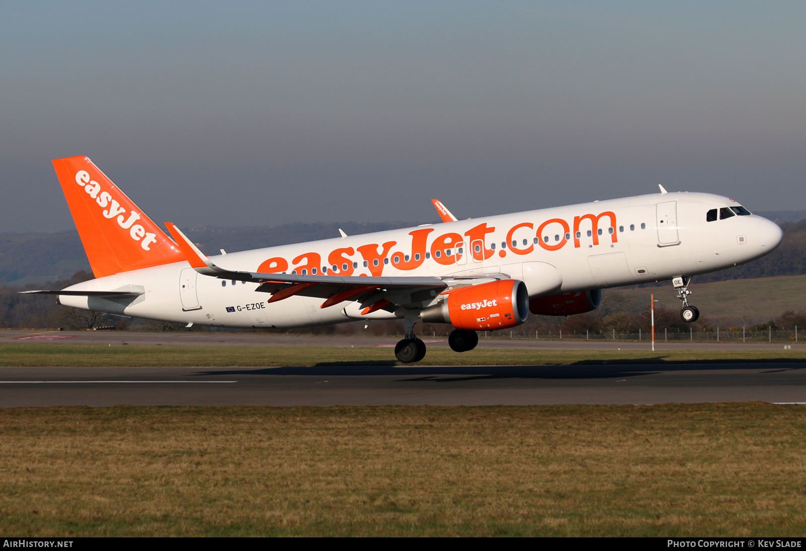 Aircraft Photo of G-EZOE | Airbus A320-214 | EasyJet | AirHistory.net #450597