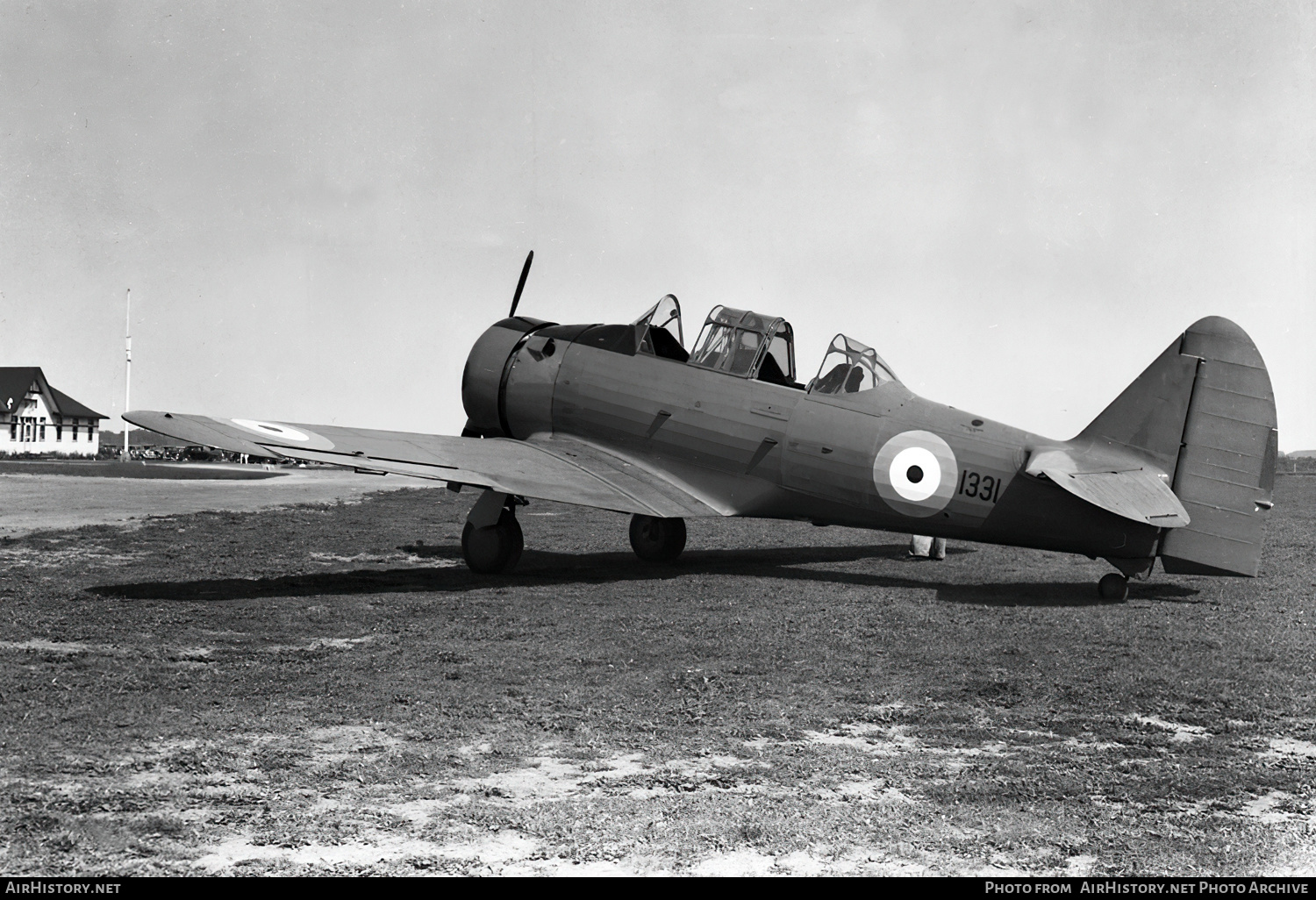 Aircraft Photo of 1331 | North American NA-61 Harvard Mk1 | Canada - Air Force | AirHistory.net #450598