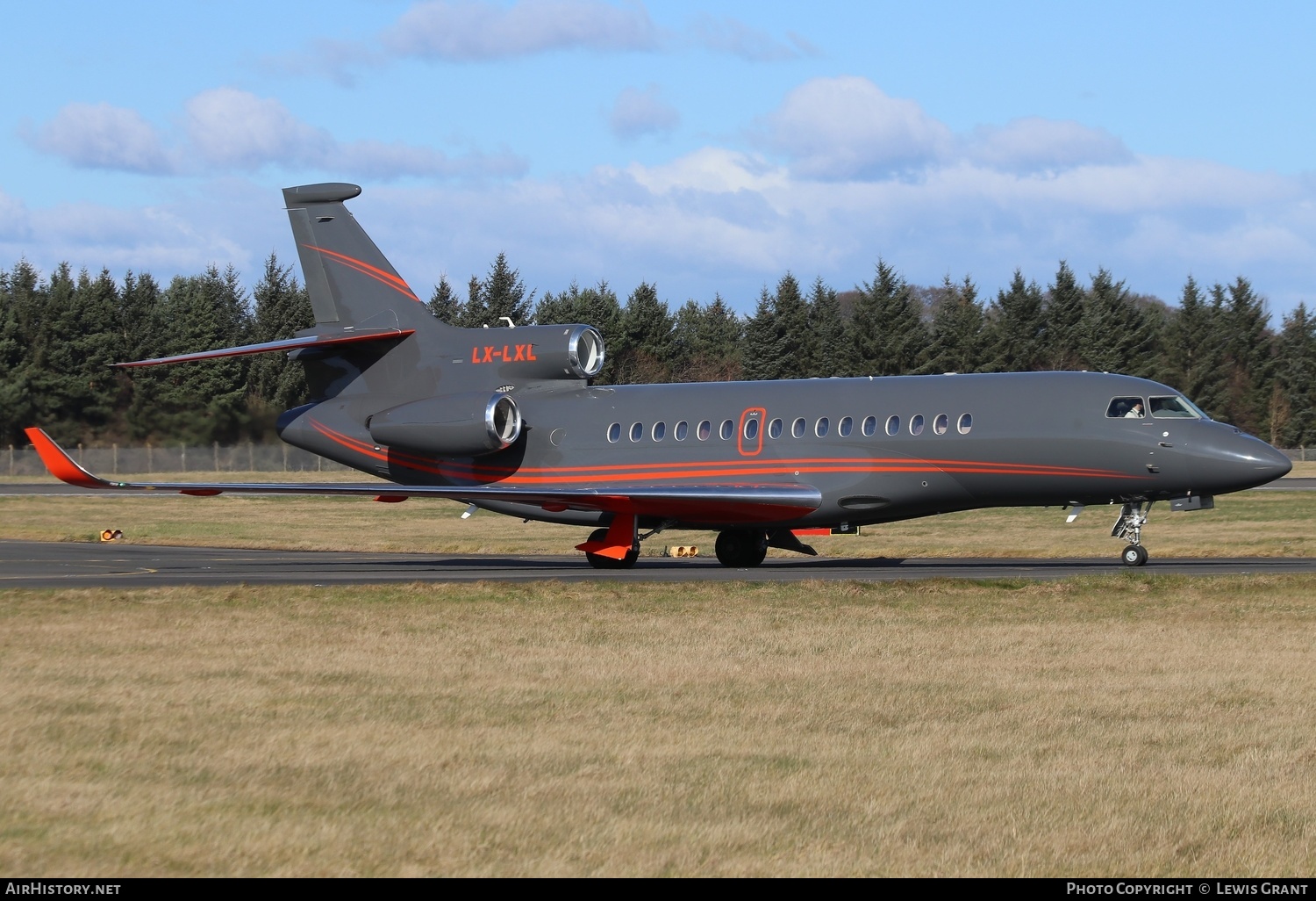Aircraft Photo of LX-LXL | Dassault Falcon 8X | AirHistory.net #450697
