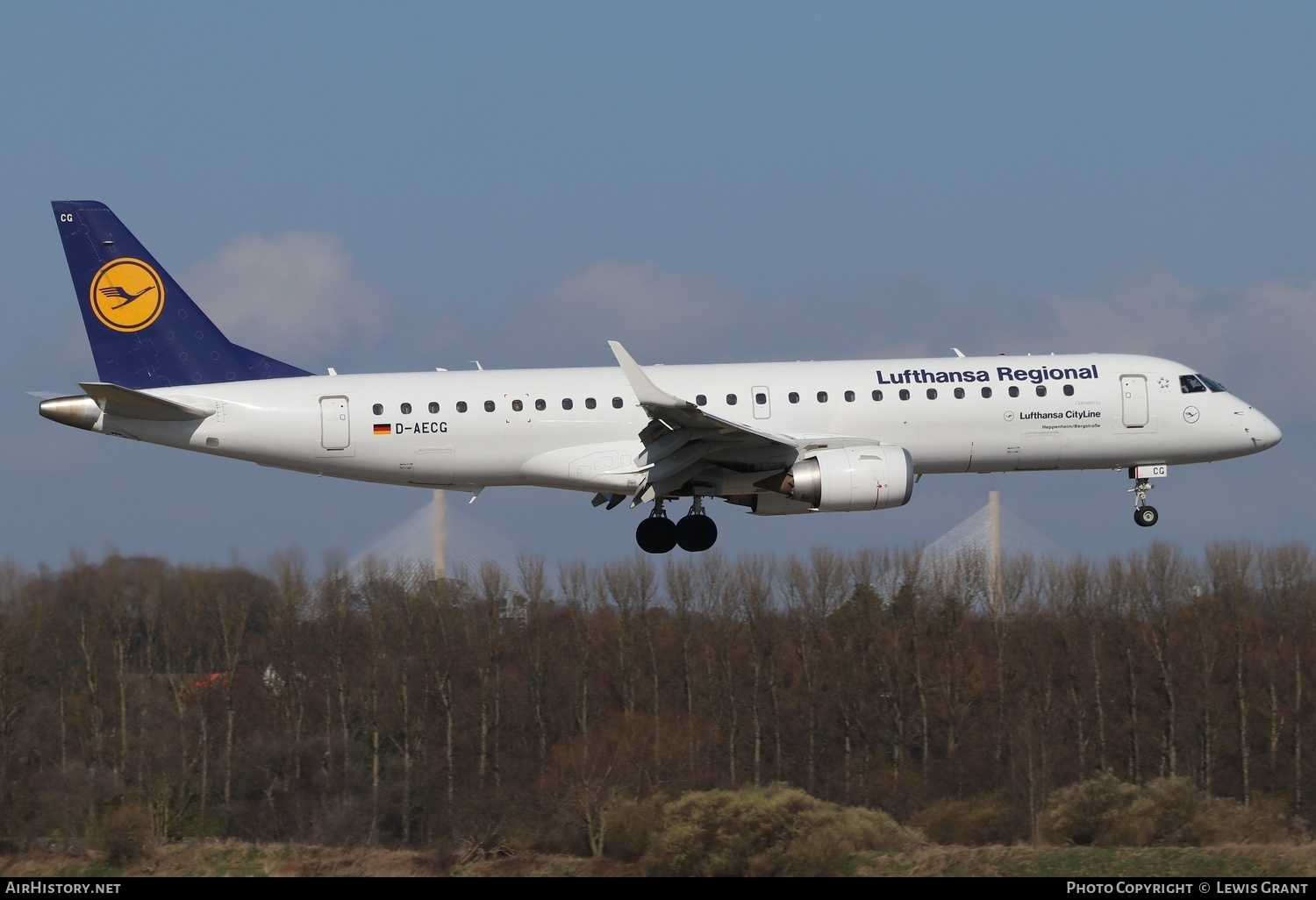Aircraft Photo of D-AECG | Embraer 190LR (ERJ-190-100LR) | Lufthansa Regional | AirHistory.net #450704