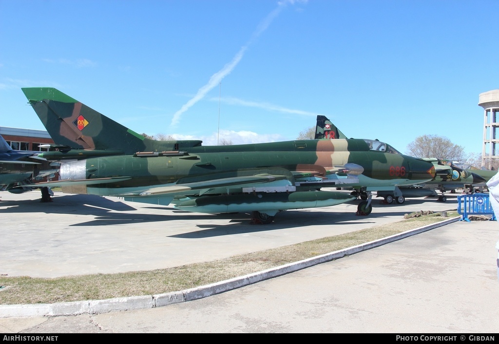 Aircraft Photo of 686 | Sukhoi Su-22M4 | East Germany - Air Force | AirHistory.net #450866