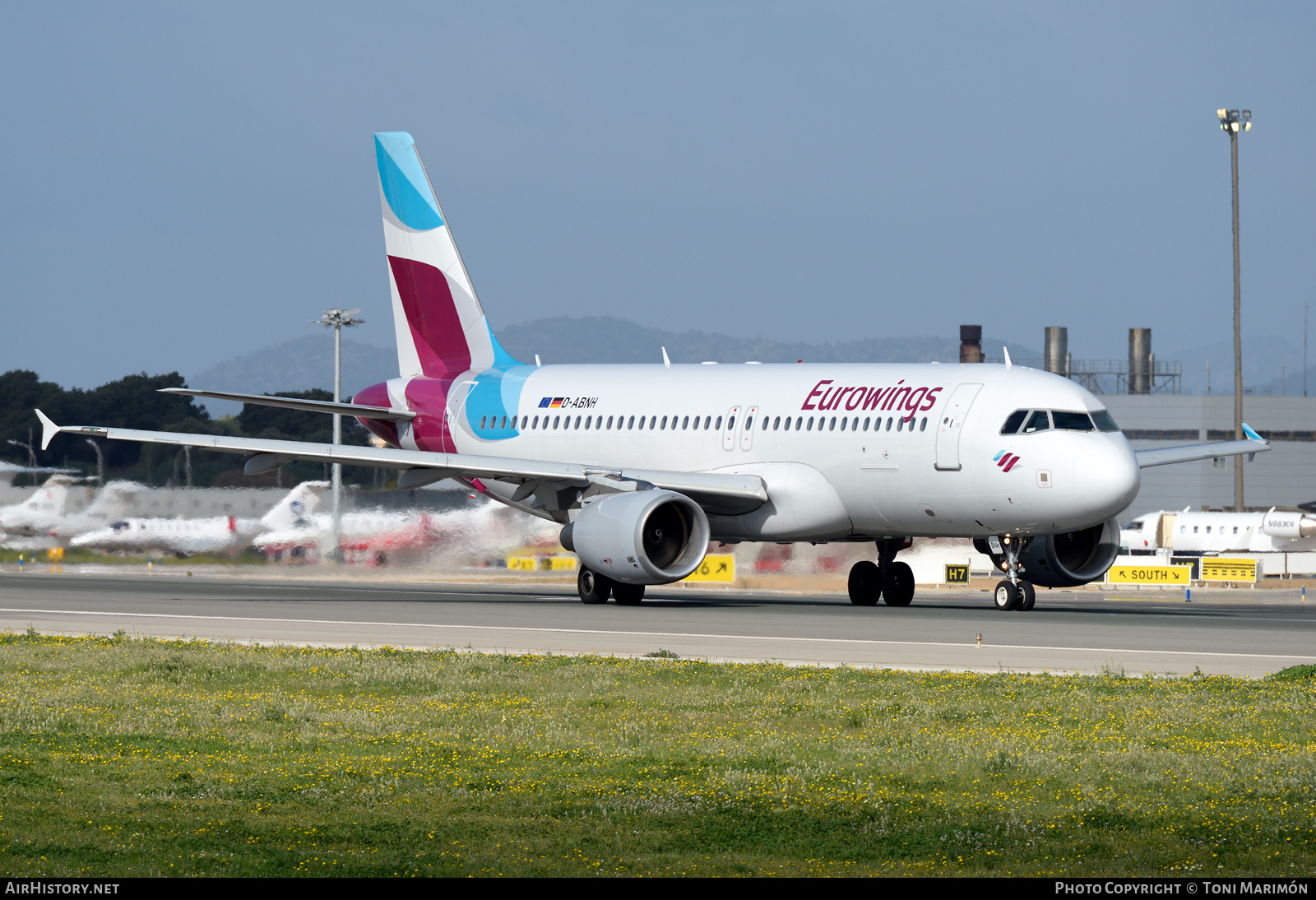 Aircraft Photo of D-ABNH | Airbus A320-214 | Eurowings | AirHistory.net #450906