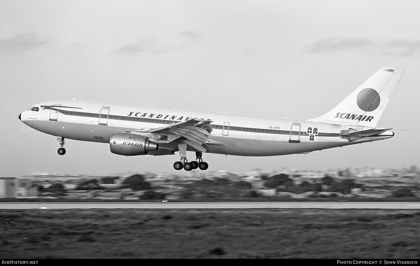 Aircraft Photo of SE-DFK | Airbus A300B4-120 | Scandinavian Airlines - SAS | AirHistory.net #450928