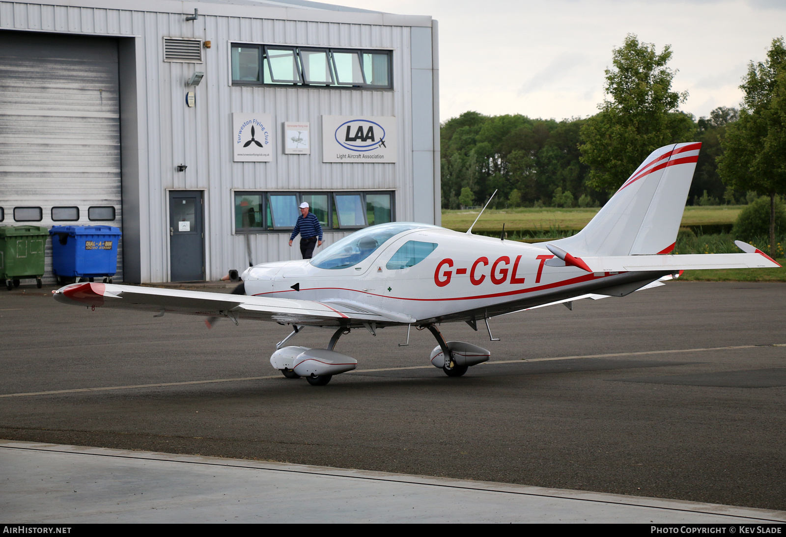 Aircraft Photo of G-CGLT | Czech Aircraft Works SportCruiser | AirHistory.net #451003