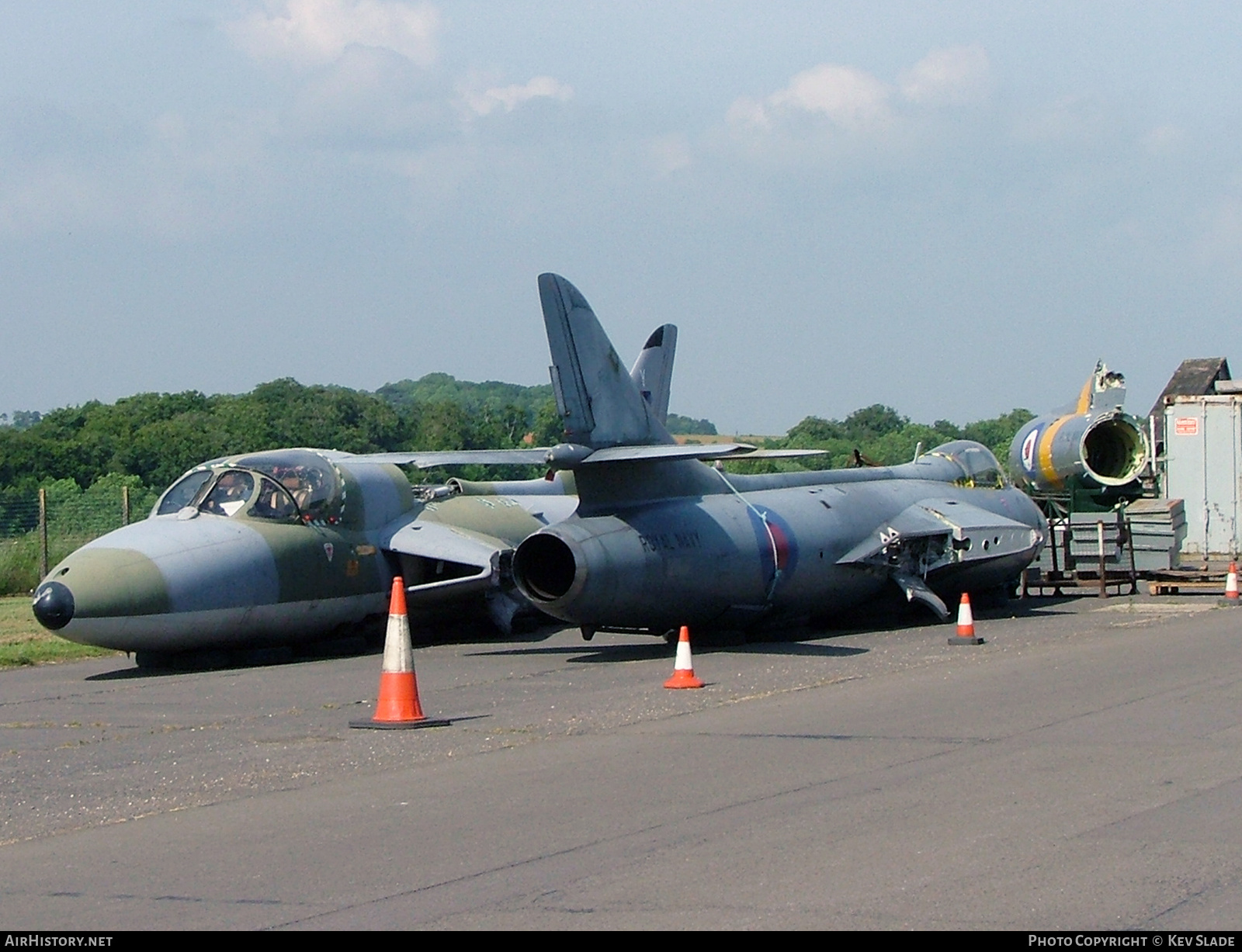 Aircraft Photo of G-BWGK / XE689 | Hawker Hunter GA11 | UK - Navy | AirHistory.net #451112