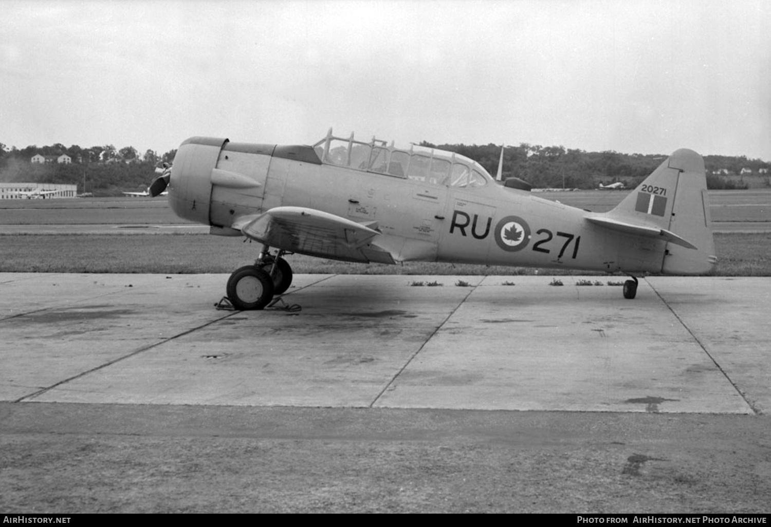 Aircraft Photo of 20271 | North American Harvard Mk4 | Canada - Air Force | AirHistory.net #451137