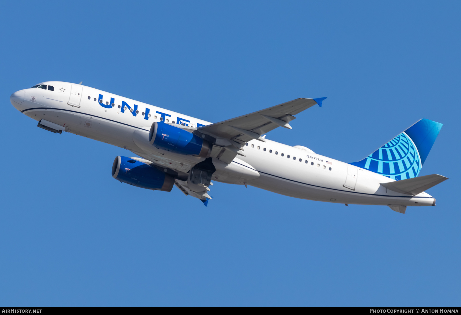 Aircraft Photo of N407UA | Airbus A320-232 | United Airlines | AirHistory.net #451204