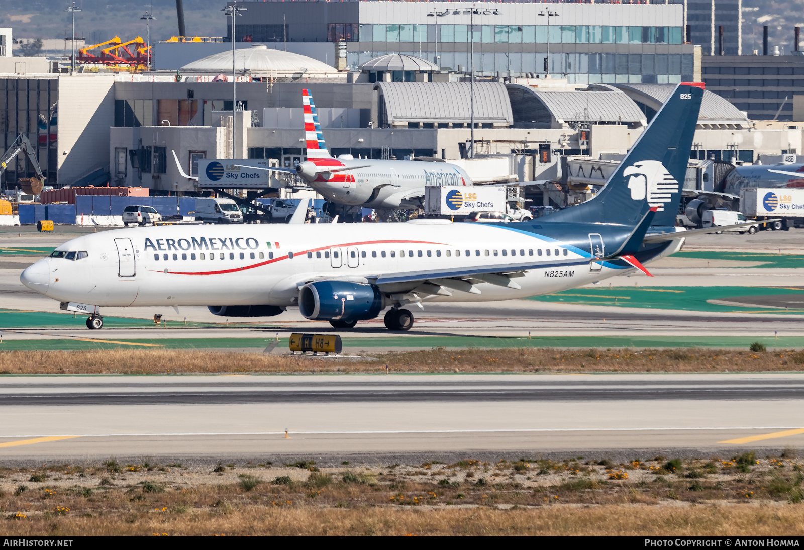 Aircraft Photo of N825AM | Boeing 737-852 | AeroMéxico | AirHistory.net #451225