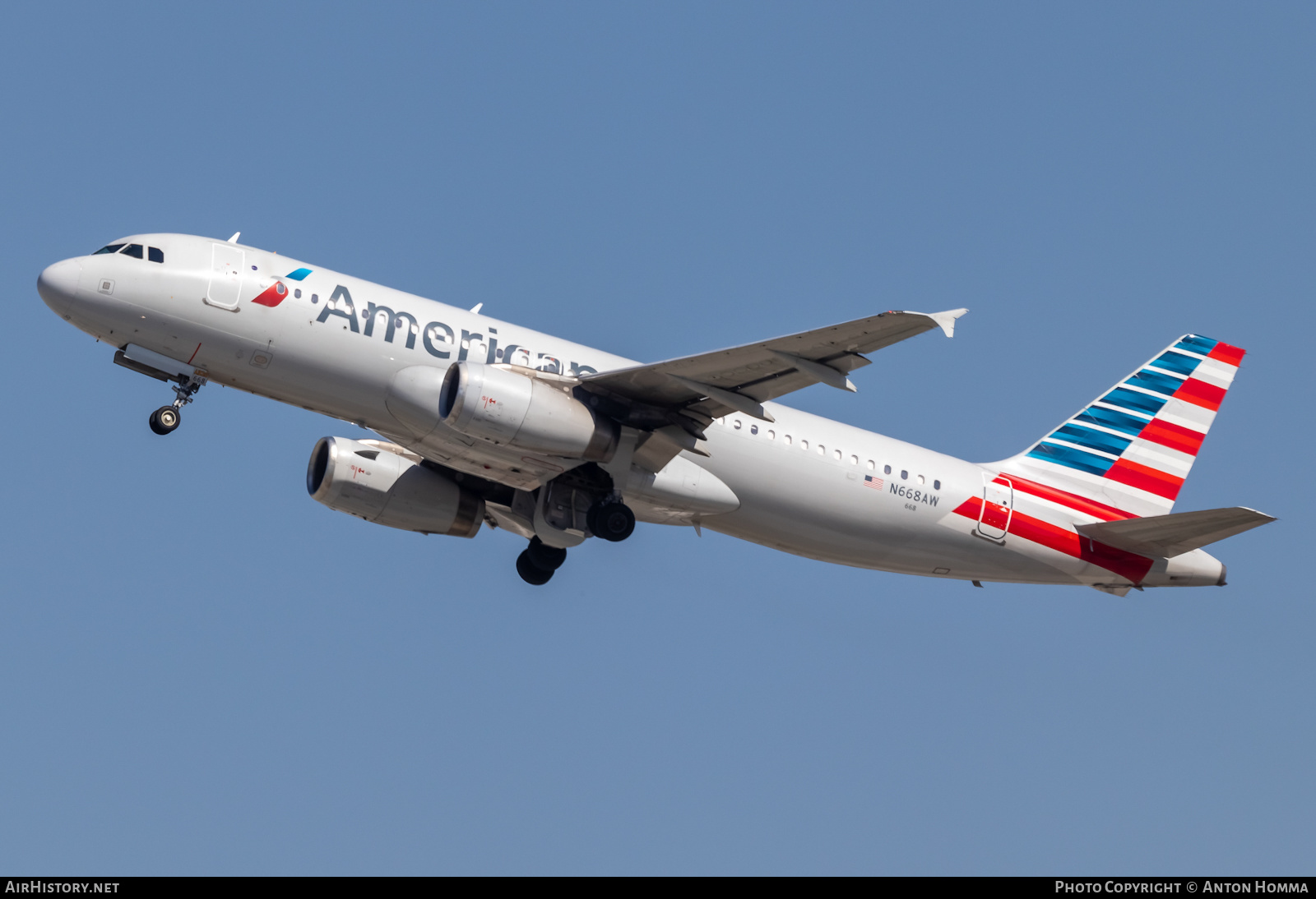 Aircraft Photo of N668AW | Airbus A320-232 | American Airlines | AirHistory.net #451232