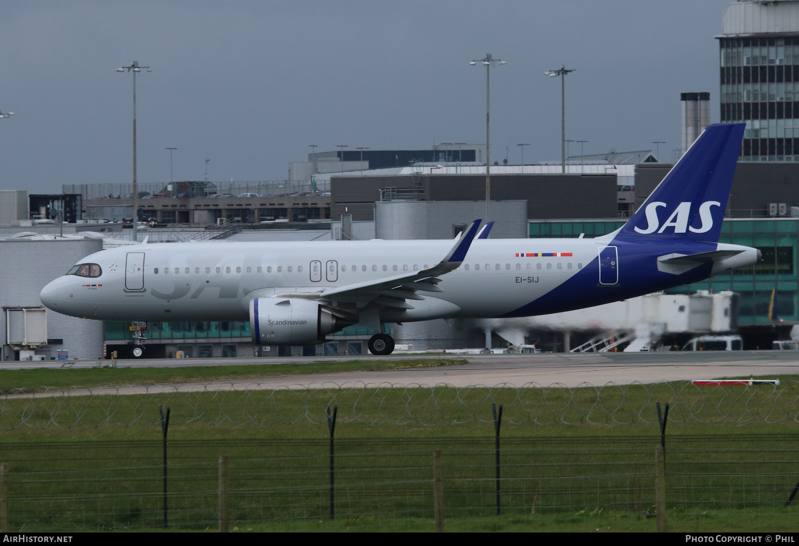 Aircraft Photo of EI-SIJ | Airbus A320-251N | Scandinavian Airlines - SAS | AirHistory.net #451318