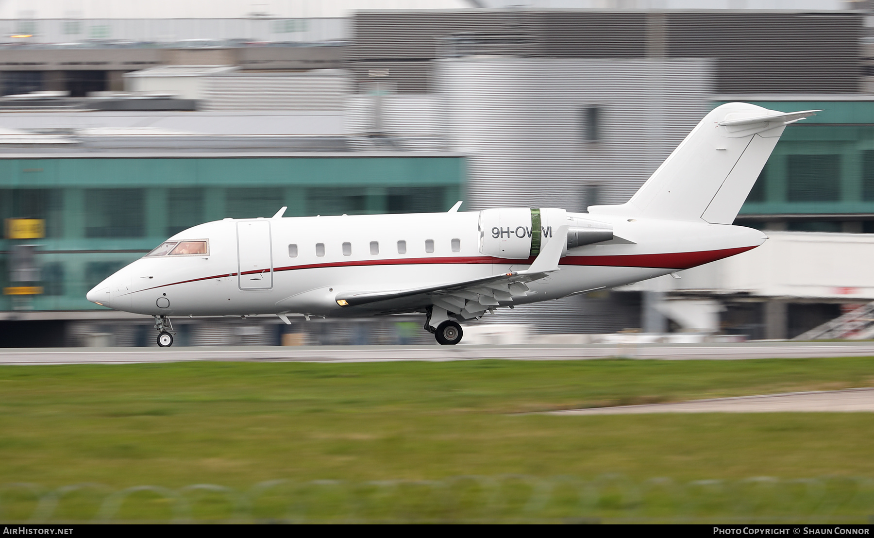 Aircraft Photo of 9H-OWL | Bombardier Challenger 605 (CL-600-2B16) | AirHistory.net #451487