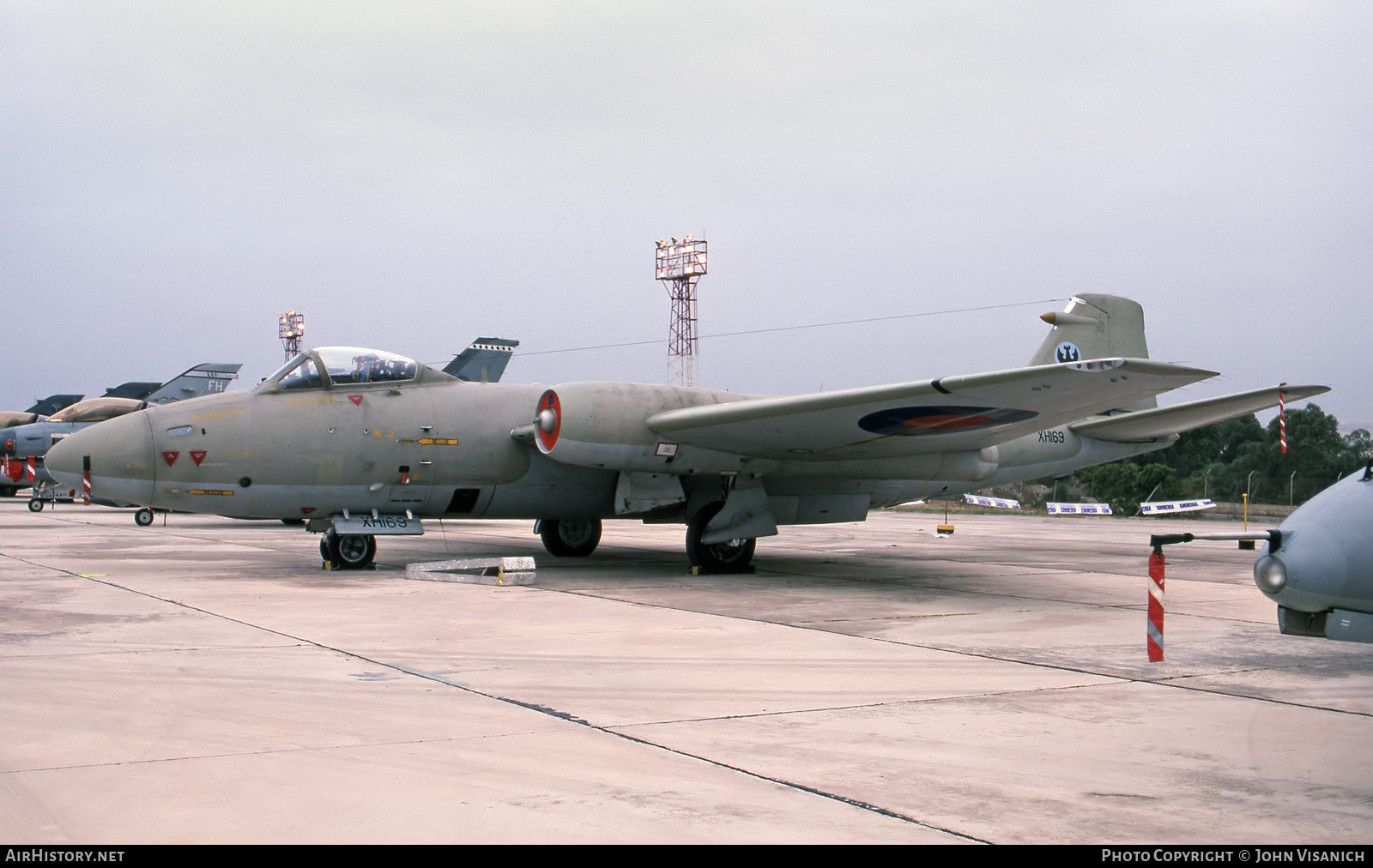 Aircraft Photo of XH169 | English Electric Canberra PR9 | UK - Air Force | AirHistory.net #451673