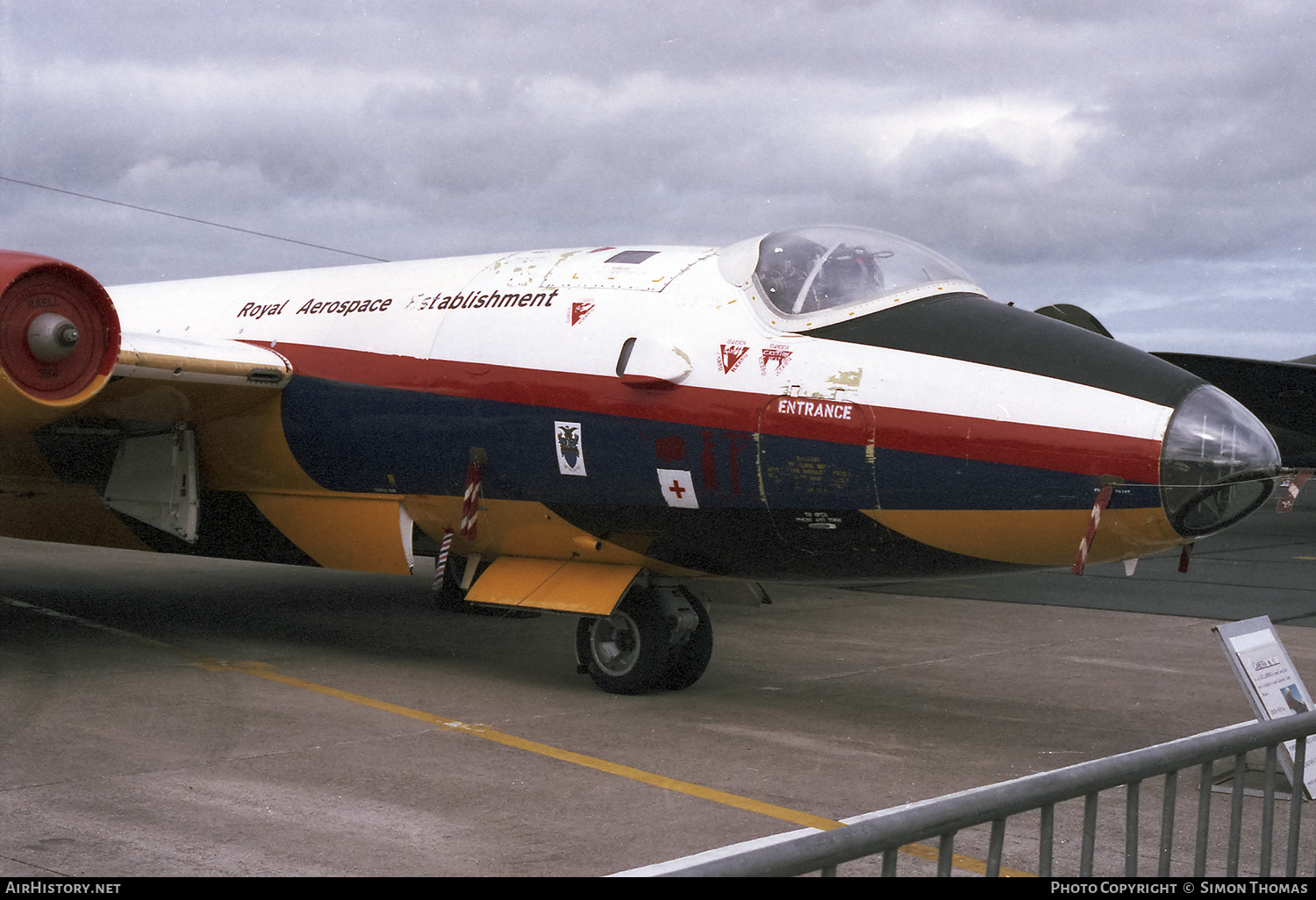 Aircraft Photo of WK128 | English Electric Canberra B(TT)2 | UK - Air Force | AirHistory.net #451800