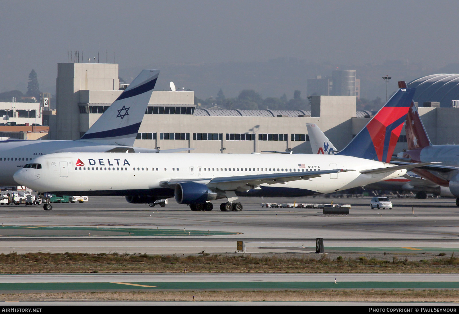 Aircraft Photo of N143DA | Boeing 767-332 | Delta Air Lines | AirHistory.net #451937