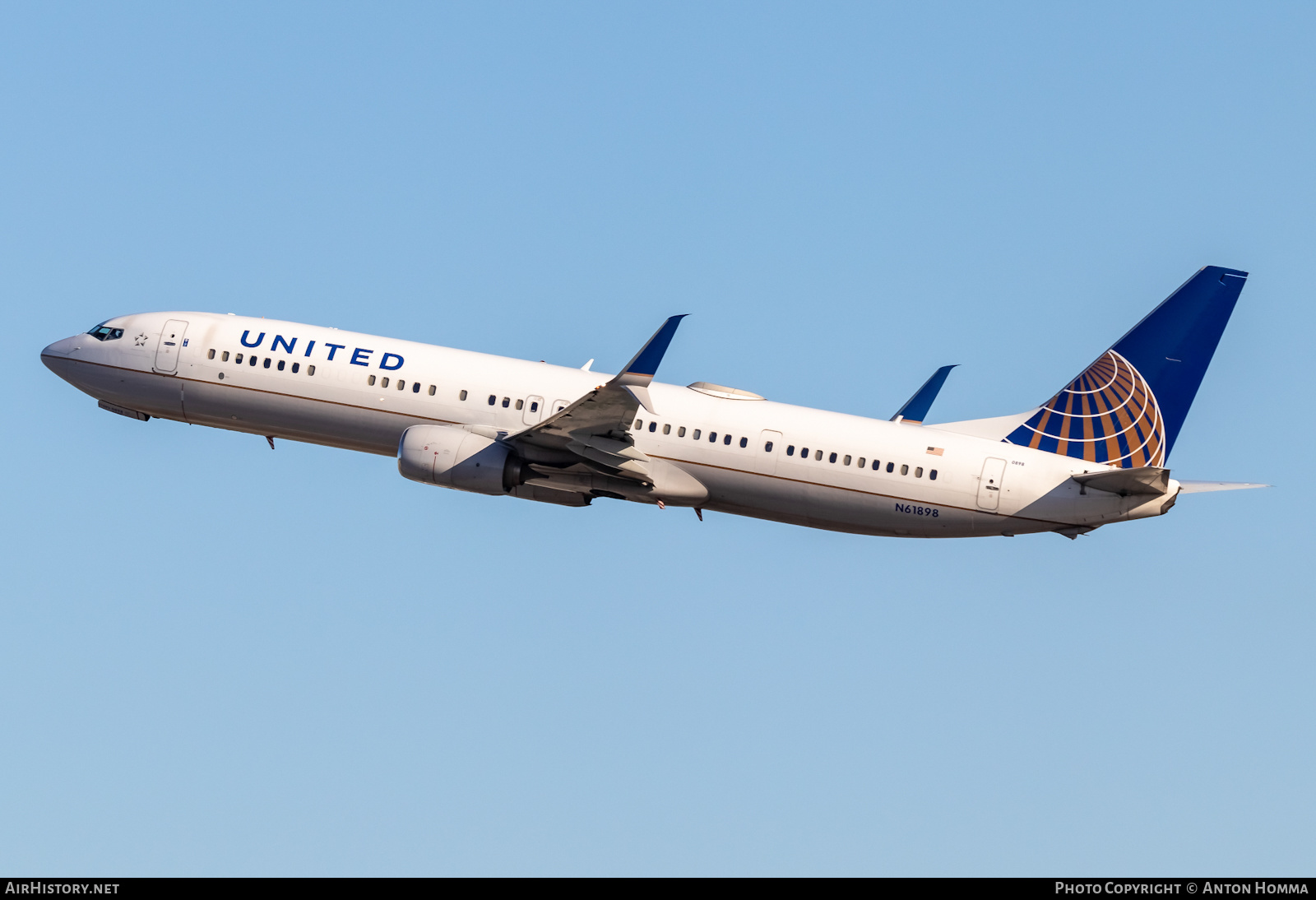 Aircraft Photo of N61898 | Boeing 737-900/ER | United Airlines | AirHistory.net #451959