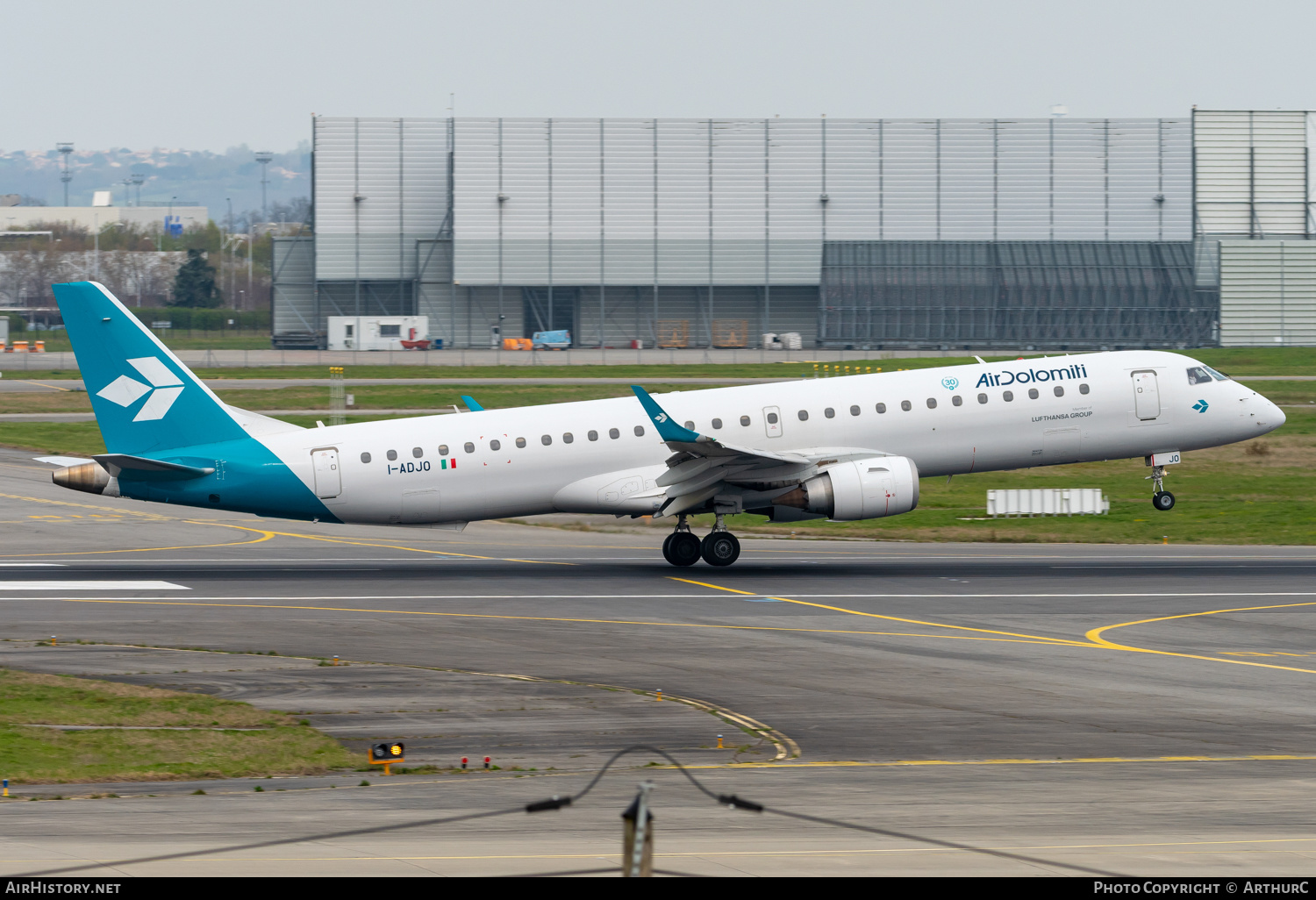 Aircraft Photo of I-ADJO | Embraer 195LR (ERJ-190-200LR) | Air Dolomiti | AirHistory.net #451984