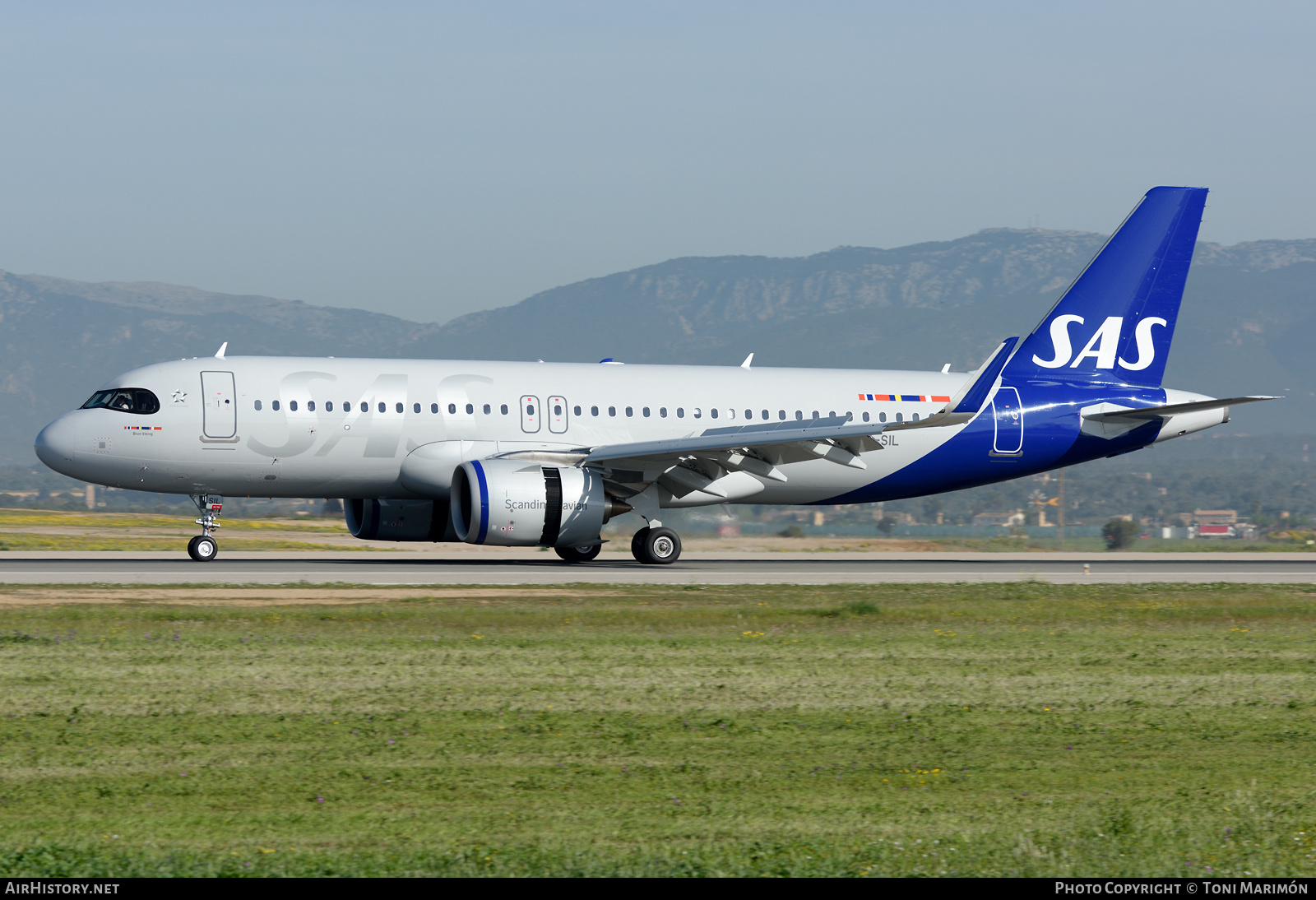 Aircraft Photo of EI-SIL | Airbus A320-251N | Scandinavian Airlines - SAS | AirHistory.net #452035