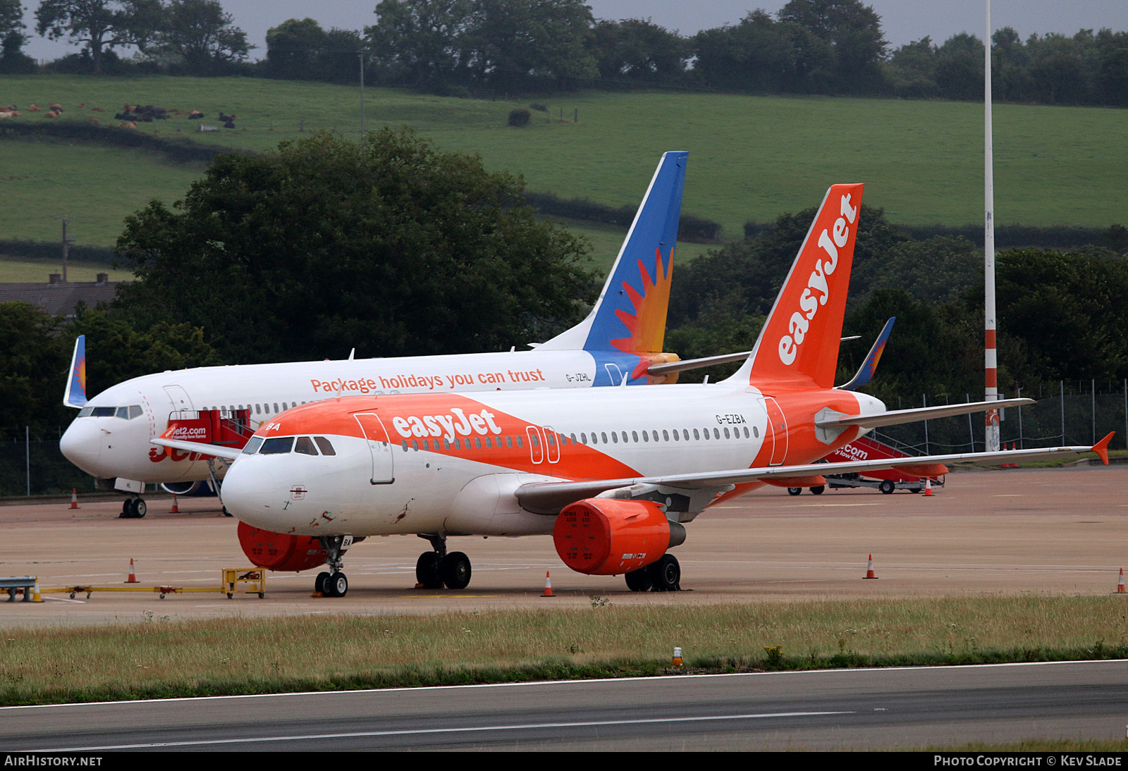 Aircraft Photo of G-EZBA | Airbus A319-111 | EasyJet | AirHistory.net #452067