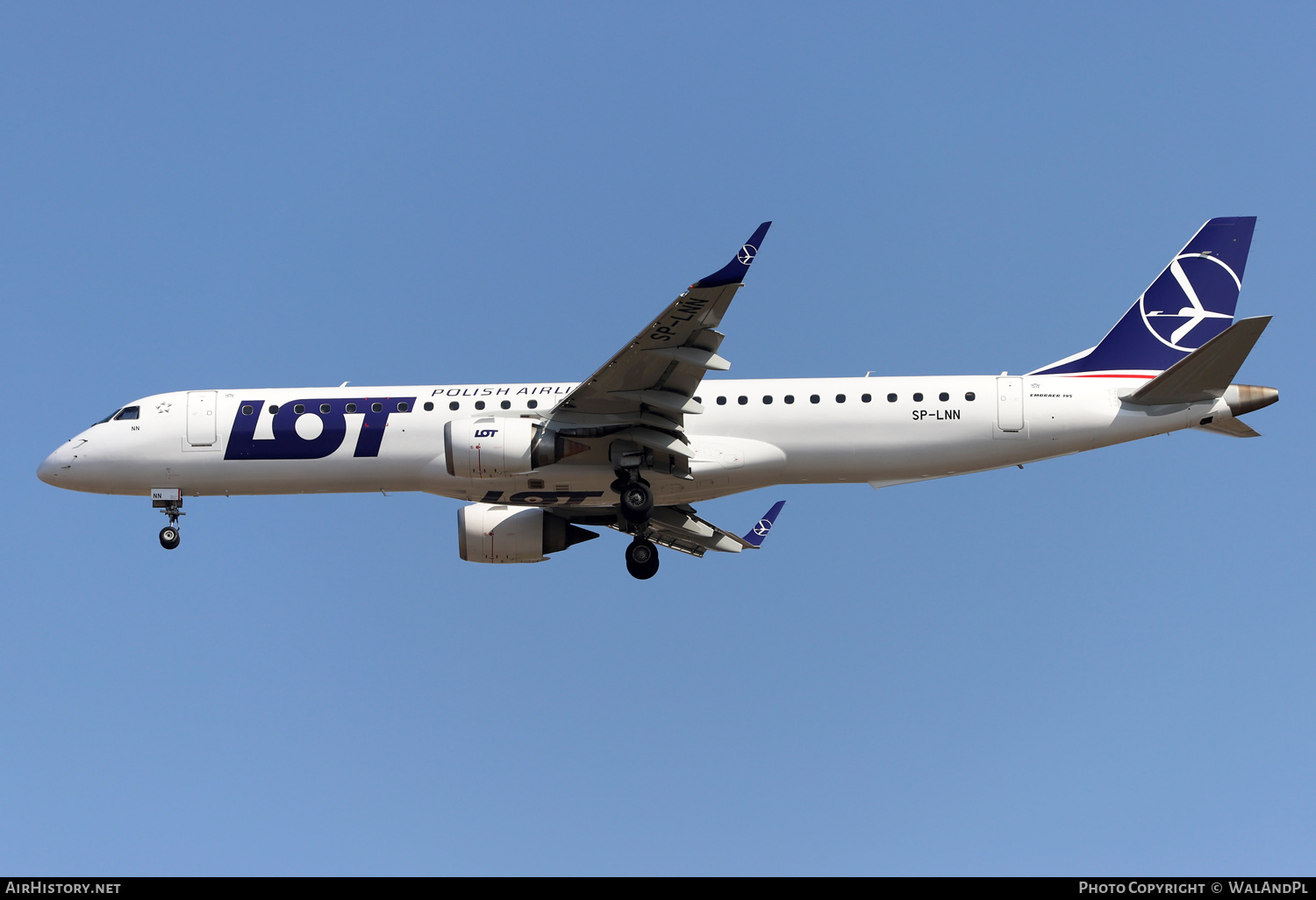 Aircraft Photo of SP-LNN | Embraer 195AR (ERJ-190-200IGW) | LOT Polish Airlines - Polskie Linie Lotnicze | AirHistory.net #452119