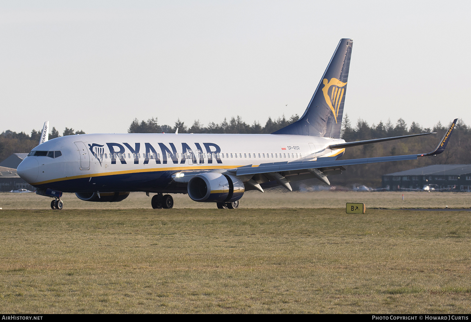 Aircraft Photo of SP-RSR | Boeing 737-800 | Ryanair | AirHistory.net #452137