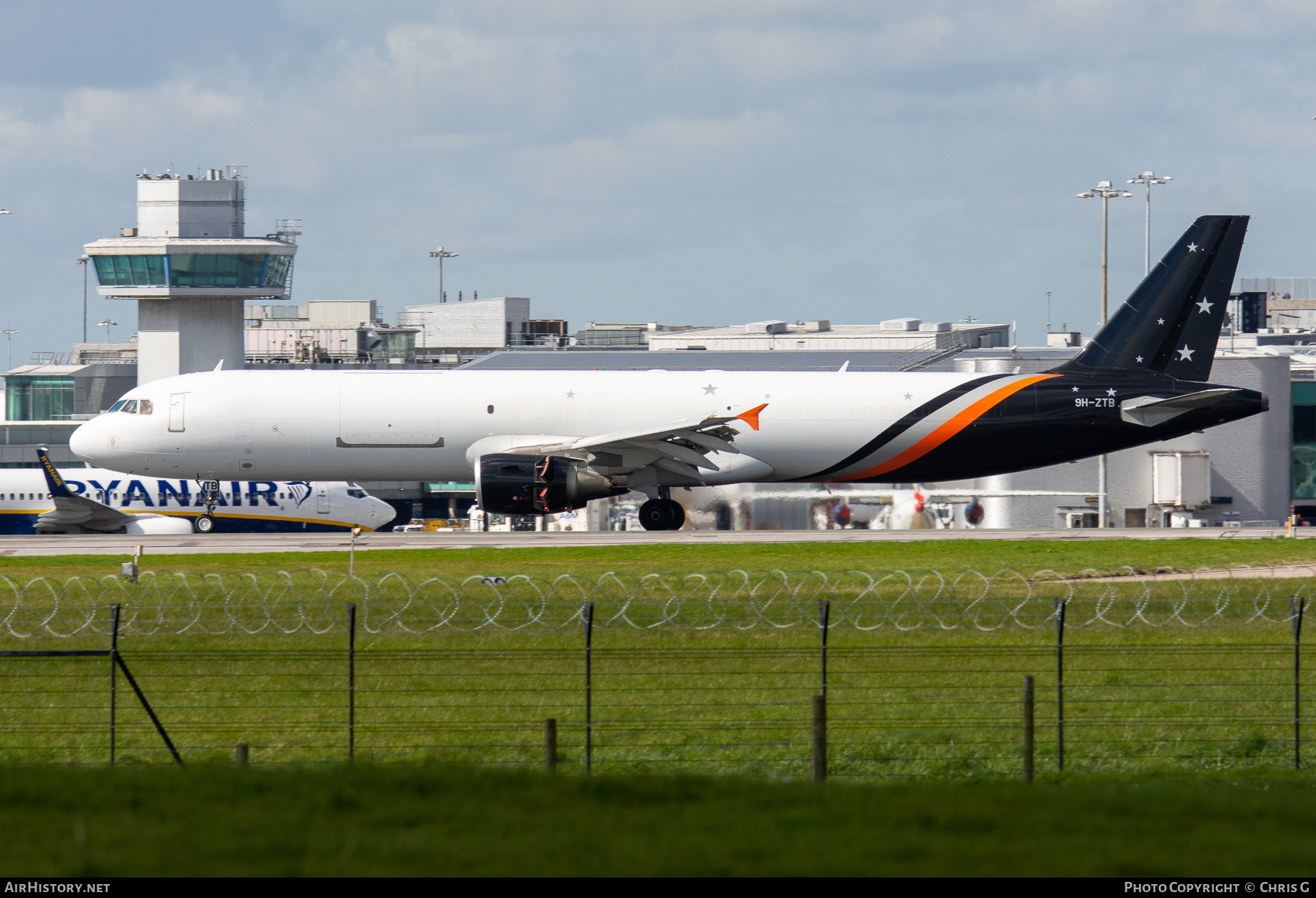 Aircraft Photo of 9H-ZTB | Airbus A321-211/P2F | Titan Airways | AirHistory.net #452203