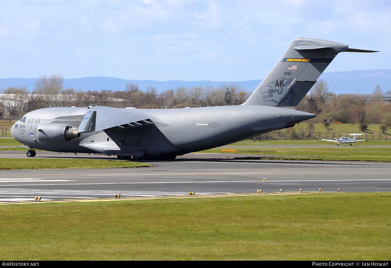 Aircraft Photo of 00-0174 / 00174 | Boeing C-17A Globemaster III | USA - Air Force | AirHistory.net #452400