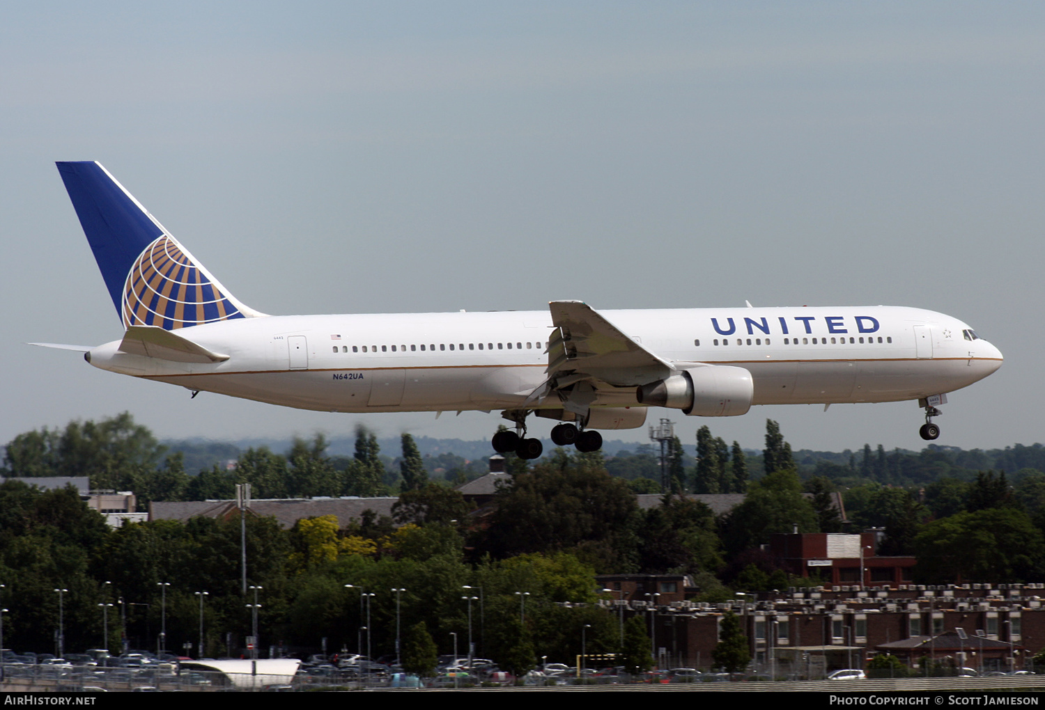 Aircraft Photo of N642UA | Boeing 767-322/ER | United Airlines | AirHistory.net #452490