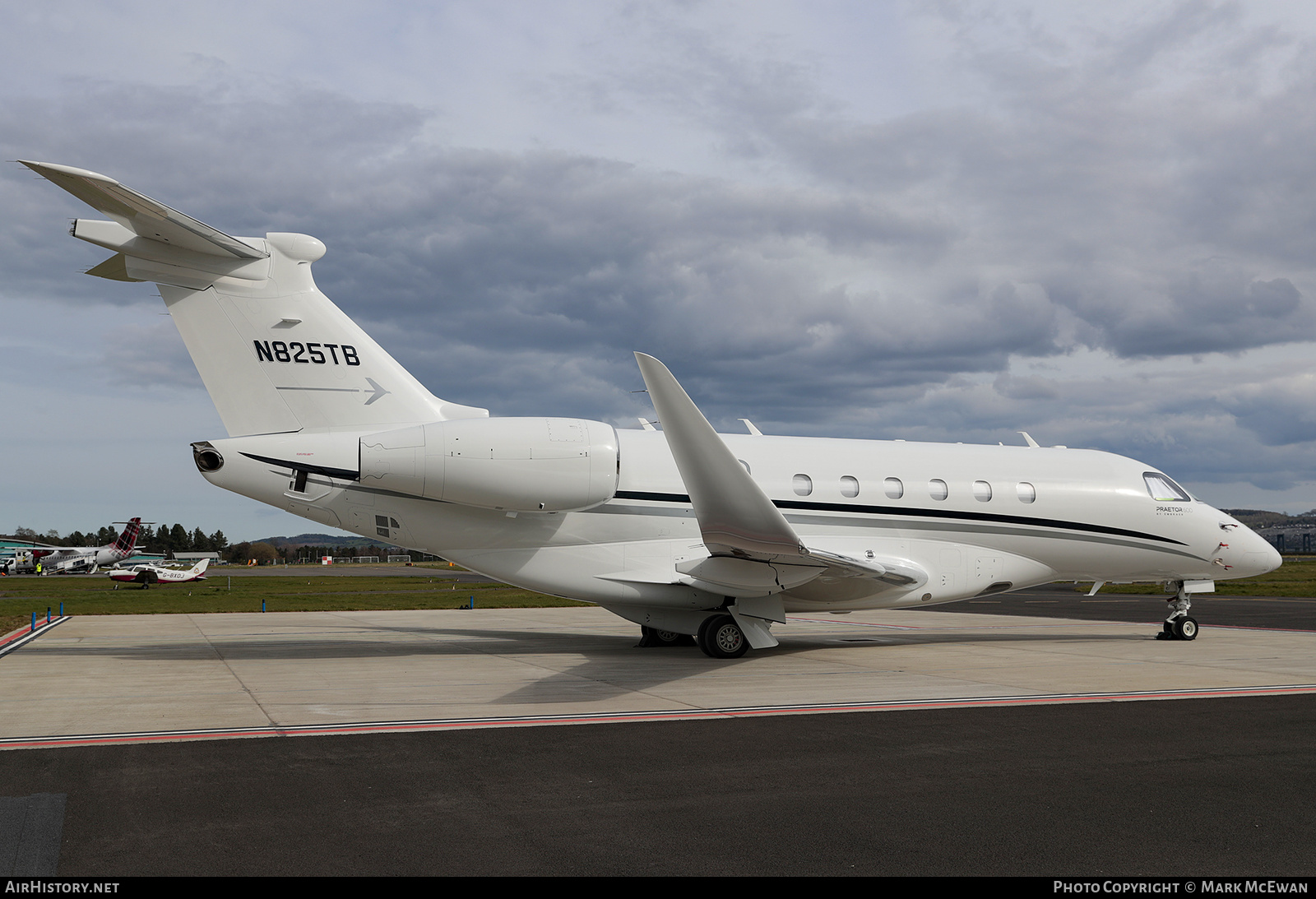 Aircraft Photo of N825TB | Embraer EMB-550 Praetor 600 | AirHistory.net #452519