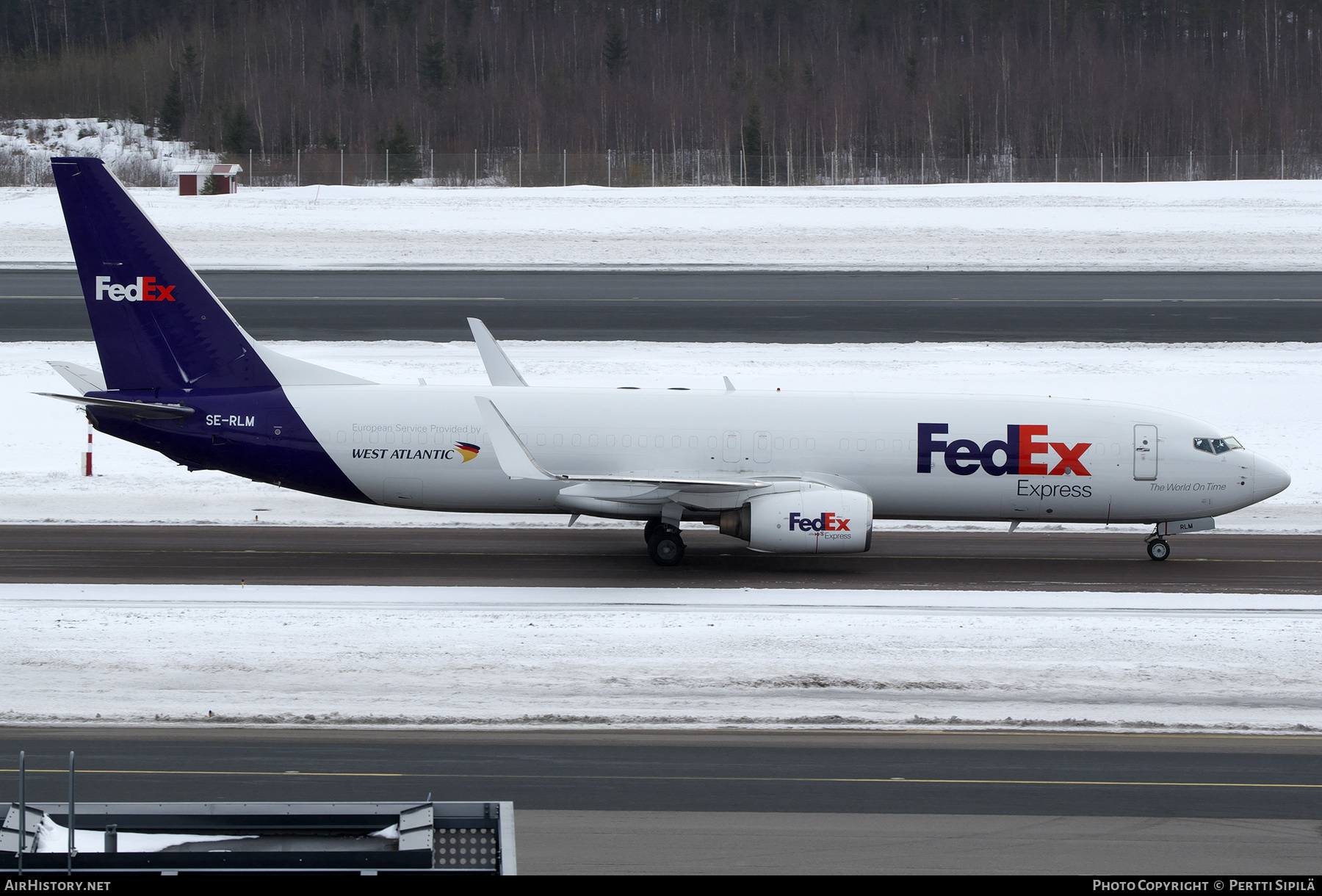 Aircraft Photo of SE-RLM | Boeing 737-83N(BCF) | FedEx Express | AirHistory.net #452671