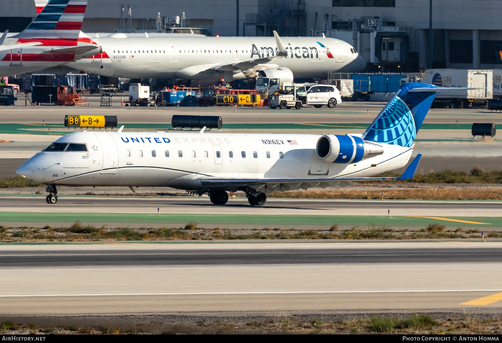 Aircraft Photo of N916EV | Bombardier CRJ-200ER (CL-600-2B19) | United Express | AirHistory.net #452755