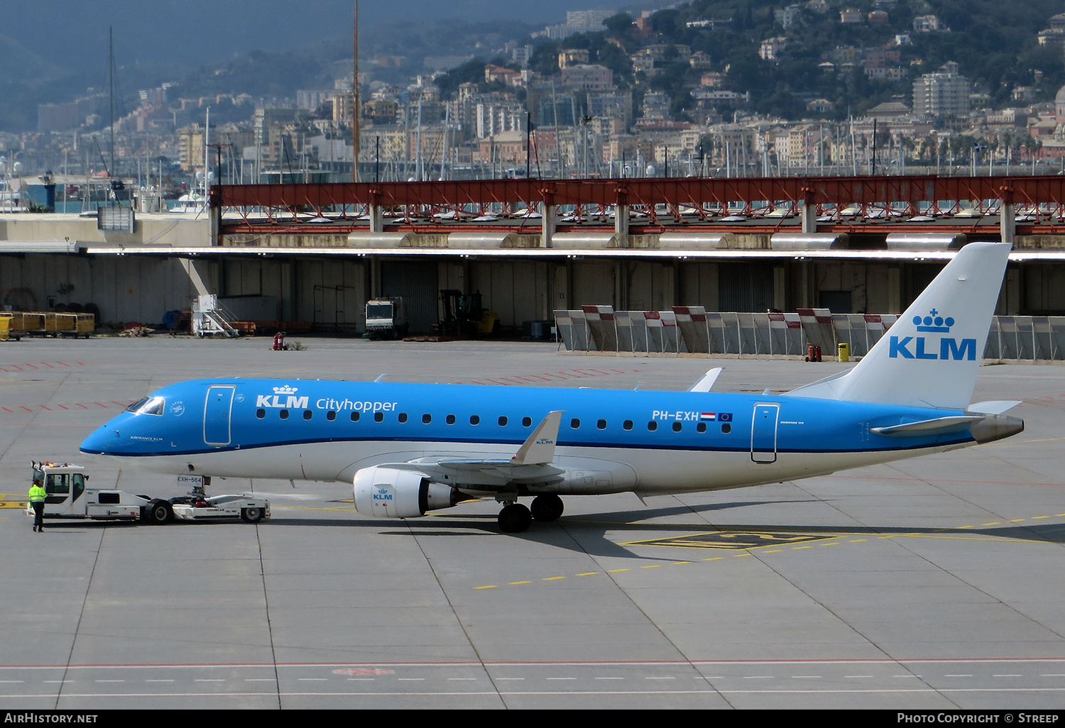 Aircraft Photo of PH-EXH | Embraer 175STD (ERJ-170-200STD) | KLM Cityhopper | AirHistory.net #452836