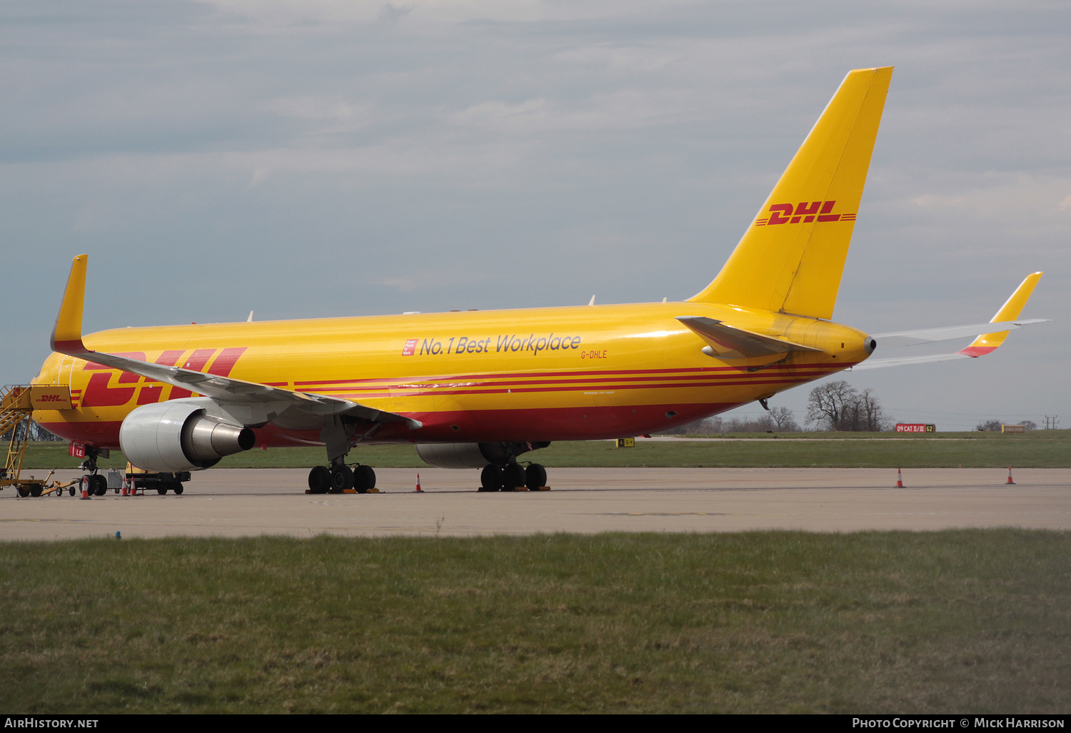 Aircraft Photo of G-DHLE | Boeing 767-3JHF | DHL International | AirHistory.net #453074