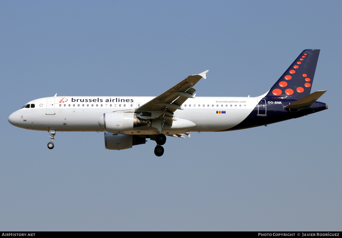 Aircraft Photo of OO-SNK | Airbus A320-214 | Brussels Airlines | AirHistory.net #453424